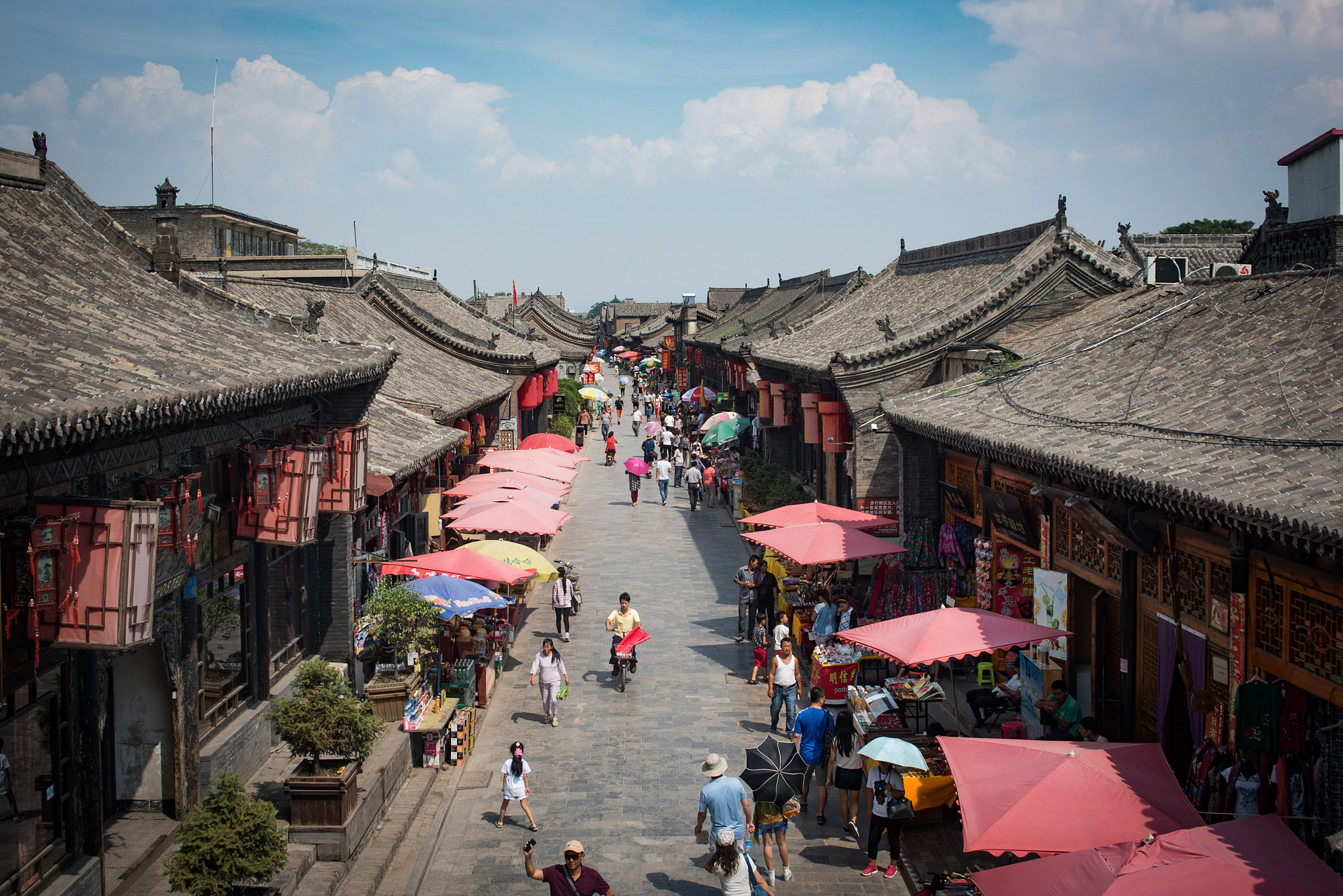 AF Zoom-Nikkor 35-70mm f/2.8 sample photo. Chinaland photography