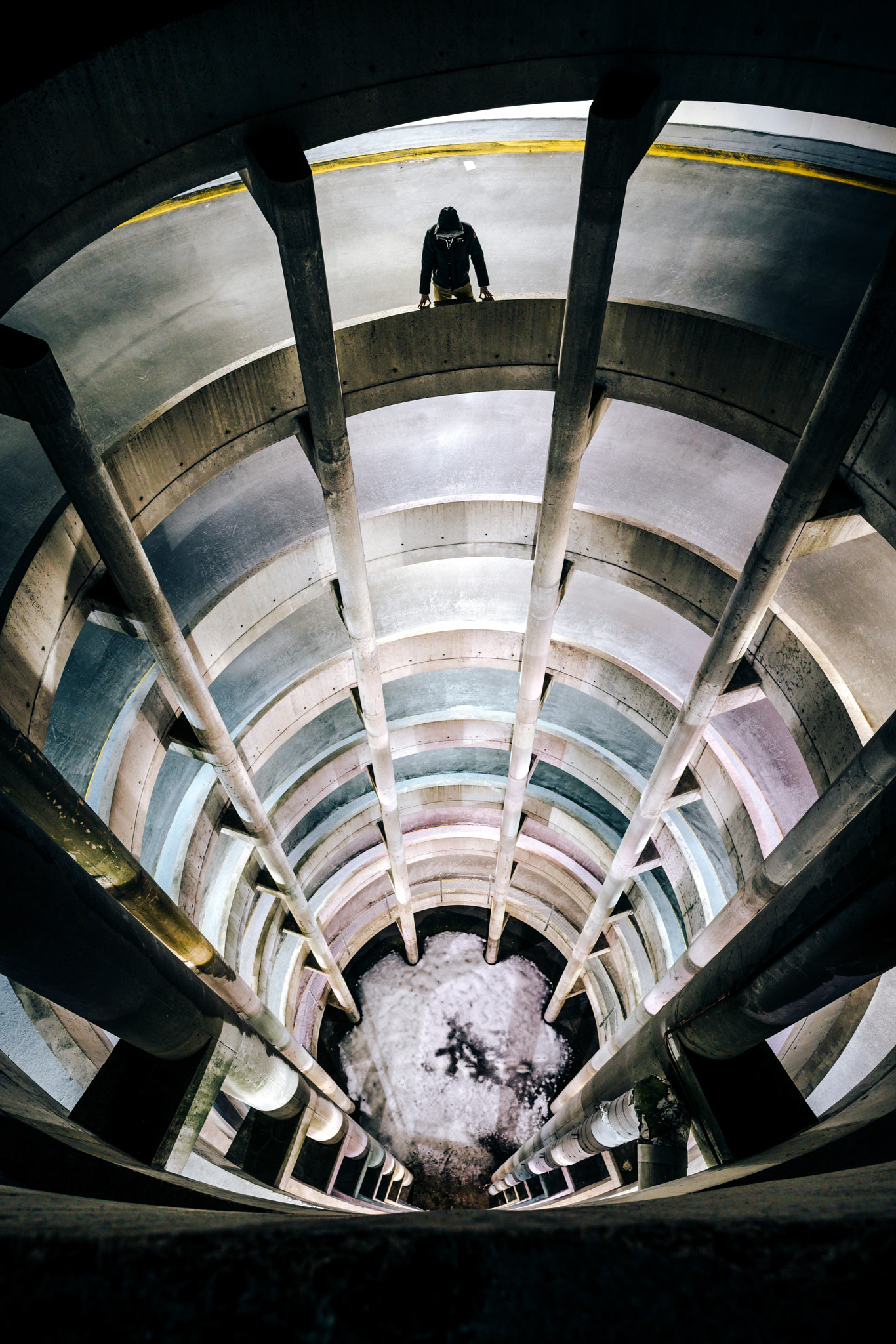 Sony a7R II + E 21mm F2.8 sample photo. Downward spiral photography