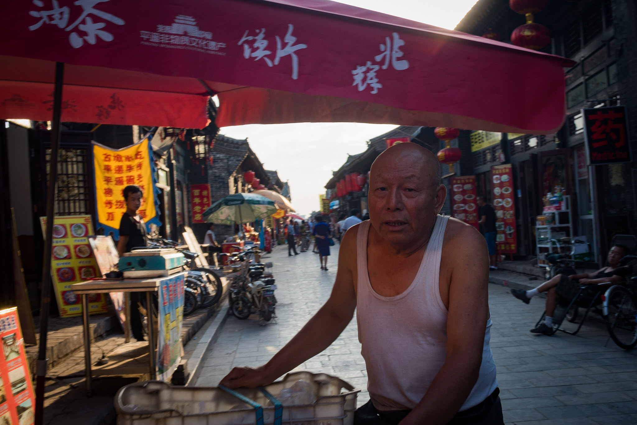 Nikon D810 + AF Zoom-Nikkor 35-70mm f/2.8 sample photo. Chinaland photography