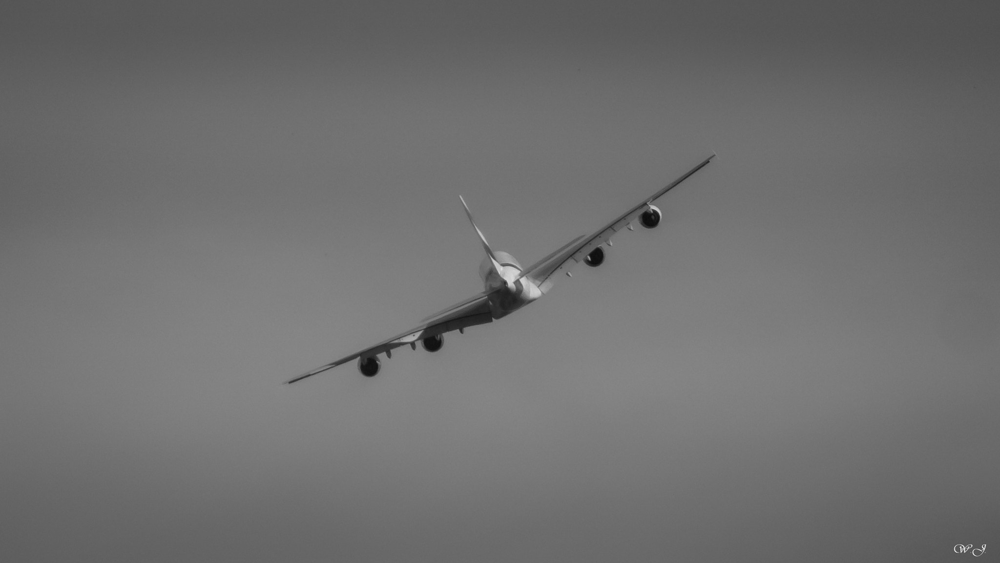 Sony 75-300mm F4.5-5.6 sample photo. Aircraft photography