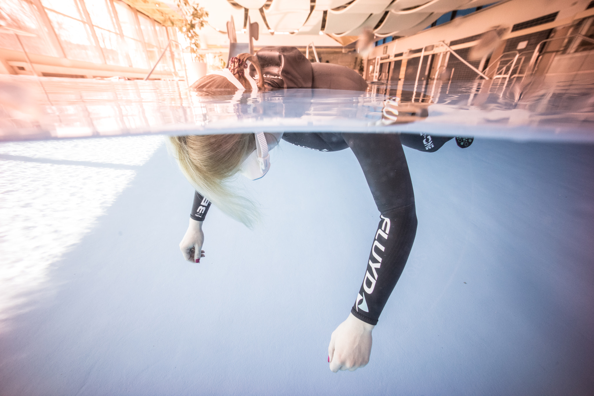 Sony a7R + Sony E 10-18mm F4 OSS sample photo. Freediving training photography