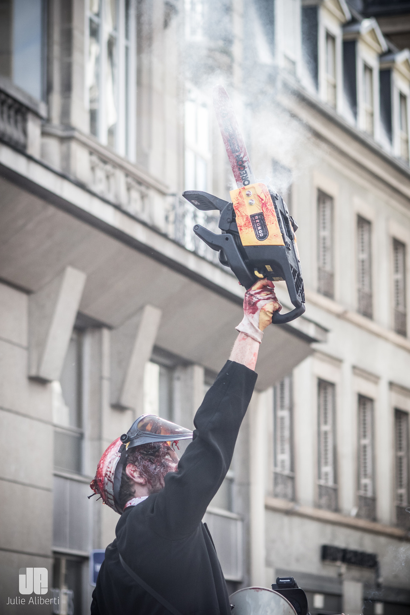 Sigma 70-300mm F4-5.6 APO DG Macro sample photo. Zombie walk strasbourg photography