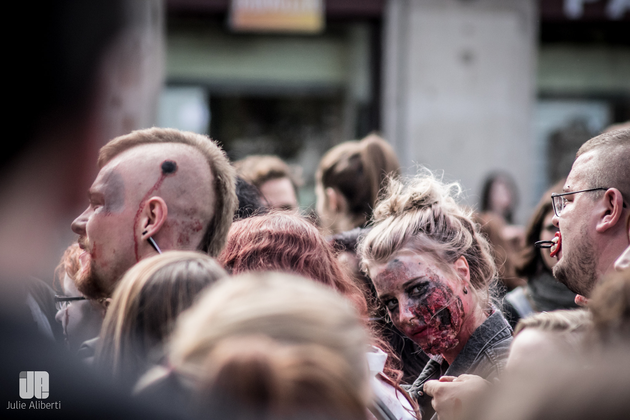 Sigma 70-300mm F4-5.6 APO DG Macro sample photo. Zombie walk strasbourg photography