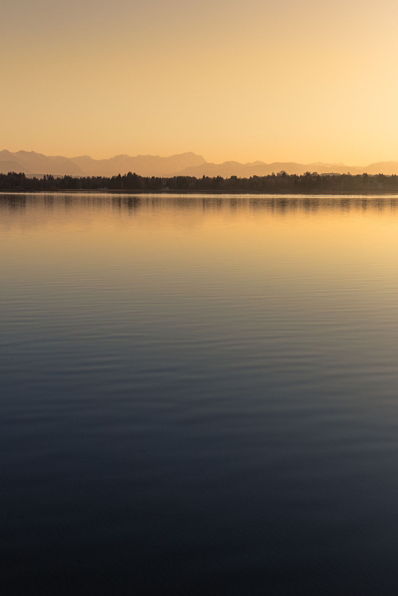Canon EF 16-35mm F4L IS USM sample photo. Sunset photography