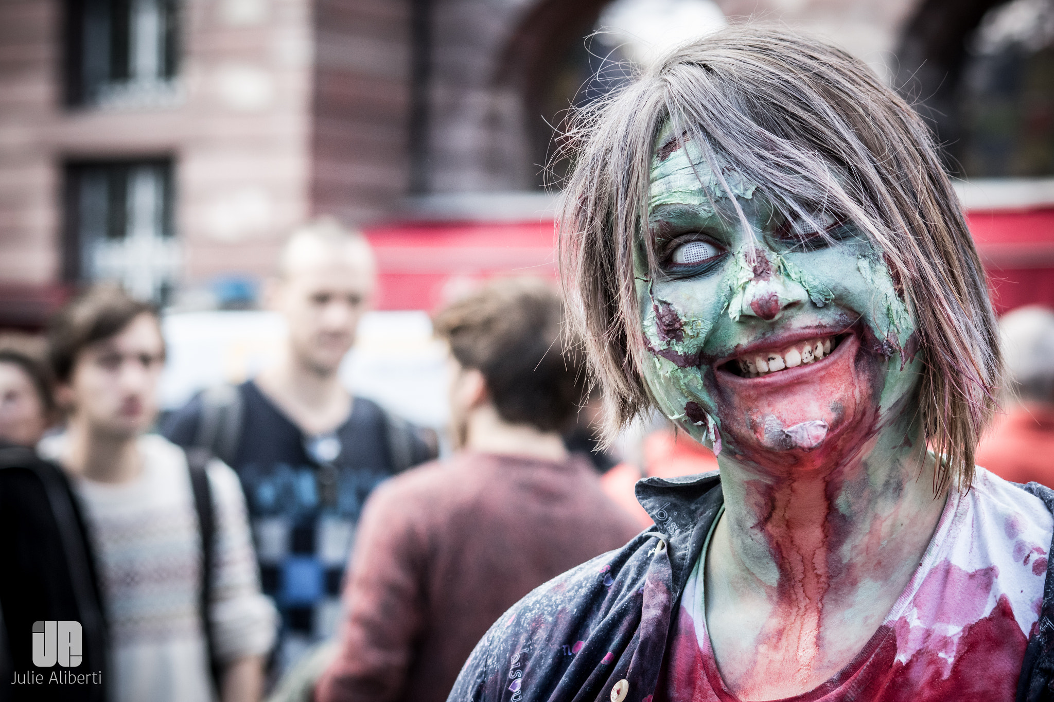 Sigma 70-300mm F4-5.6 APO DG Macro sample photo. Zombie walk strasbourg photography