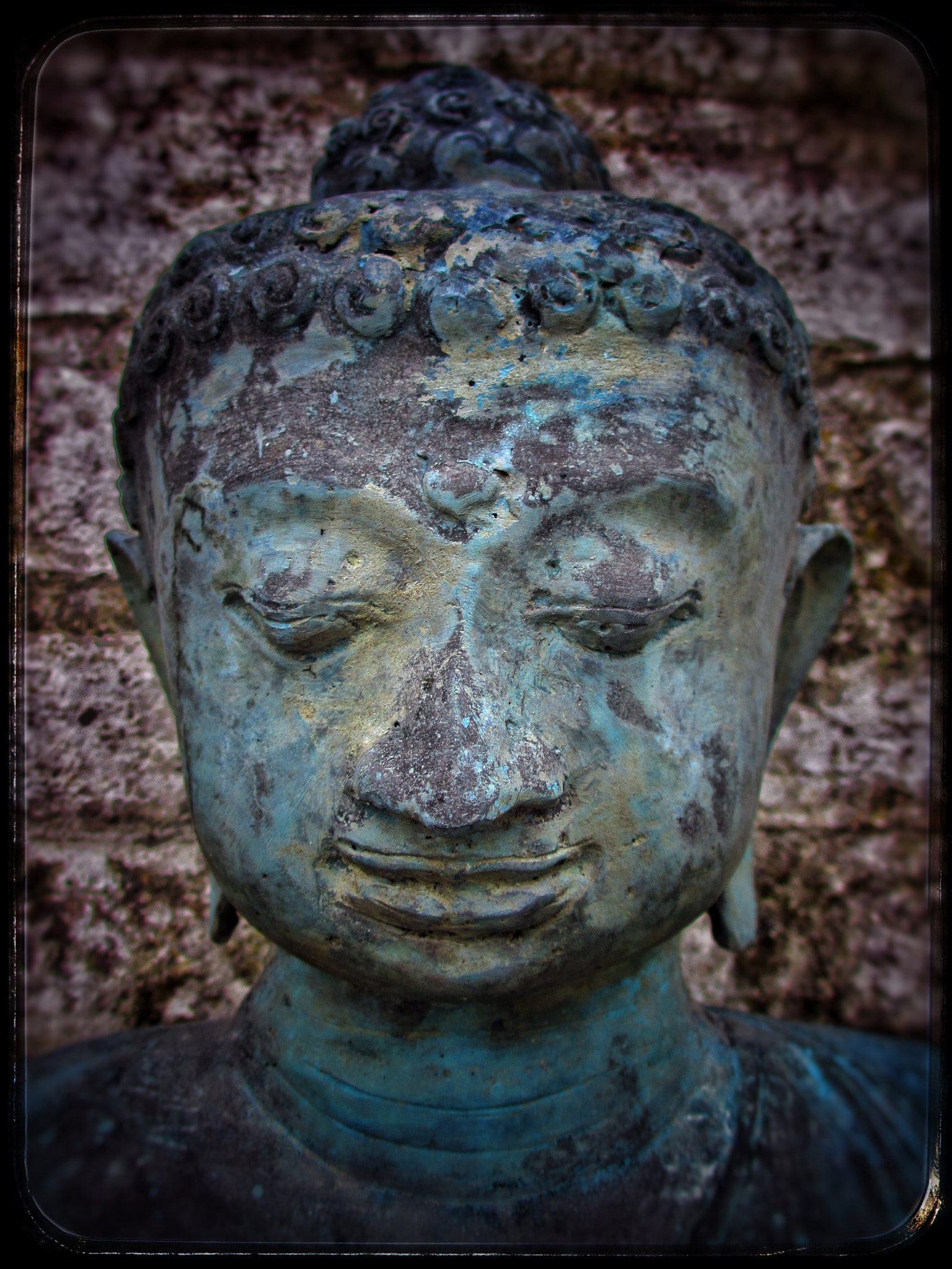 Canon PowerShot ELPH 310 HS (IXUS 230 HS / IXY 600F) sample photo. Buddha photography