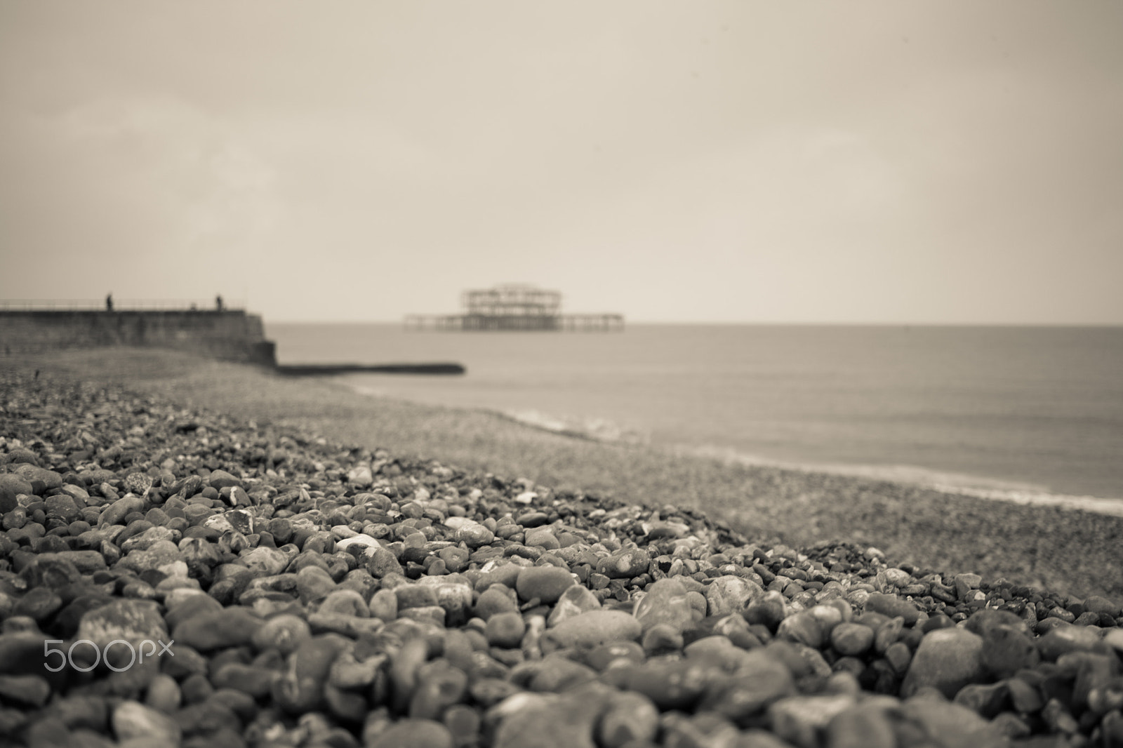 Canon EF-S 24mm F2.8 STM sample photo. Seaside_brighton_black_and_white.jpg photography