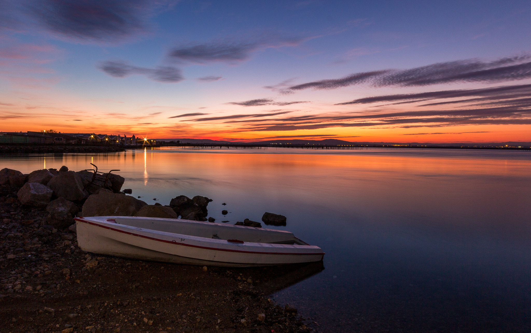 Canon EOS 600D (Rebel EOS T3i / EOS Kiss X5) + Sigma 10-20mm F4-5.6 EX DC HSM sample photo. Boat sunset photography