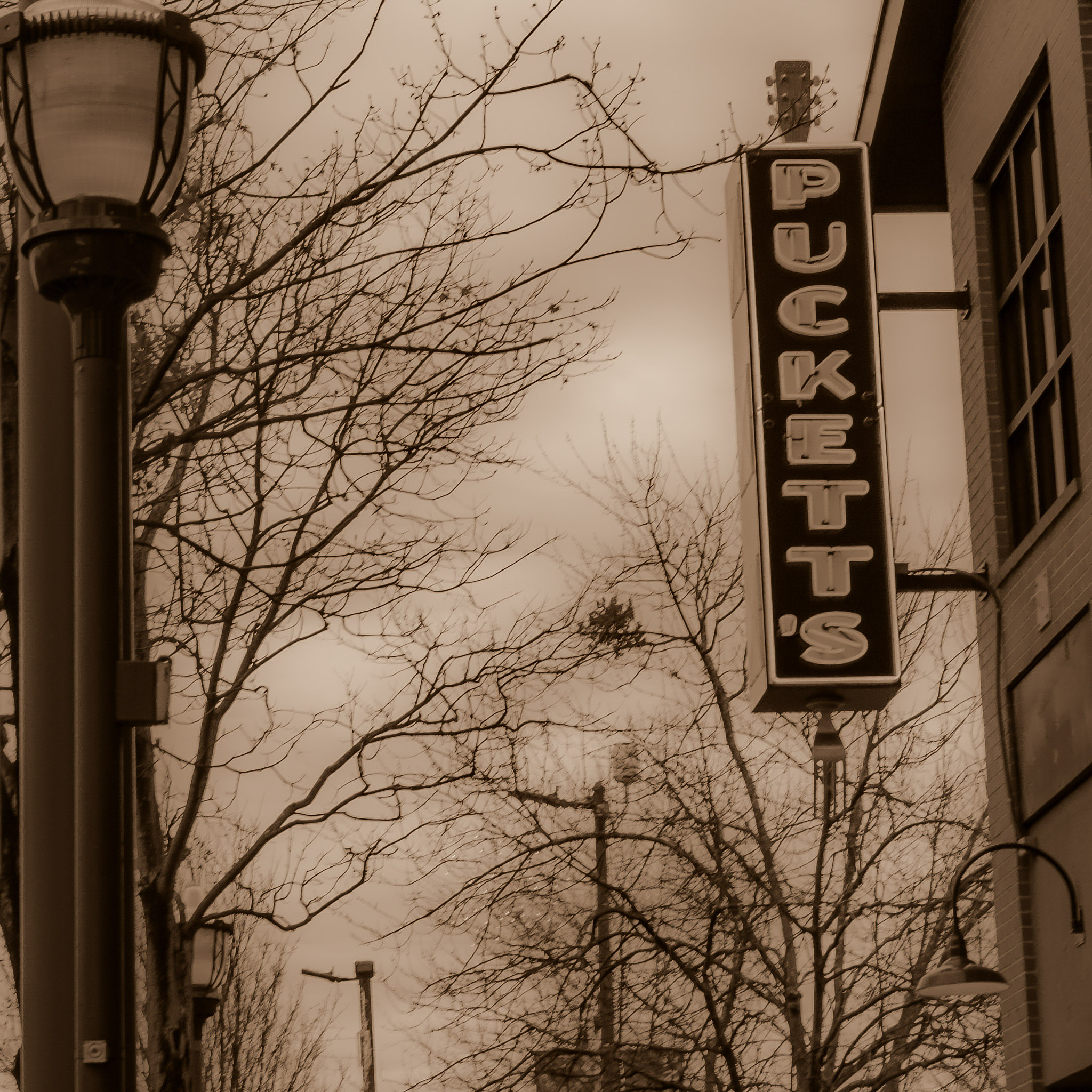 Canon EF 28-105mm f/3.5-4.5 USM sample photo. "pucketts" photography