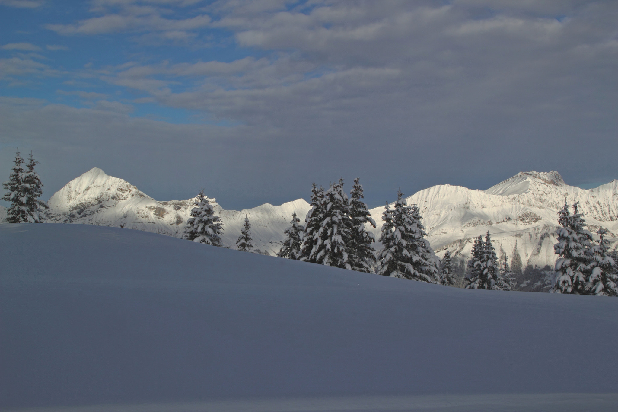 Canon 18-270mm sample photo. Skiable field of les saisies 7 photography