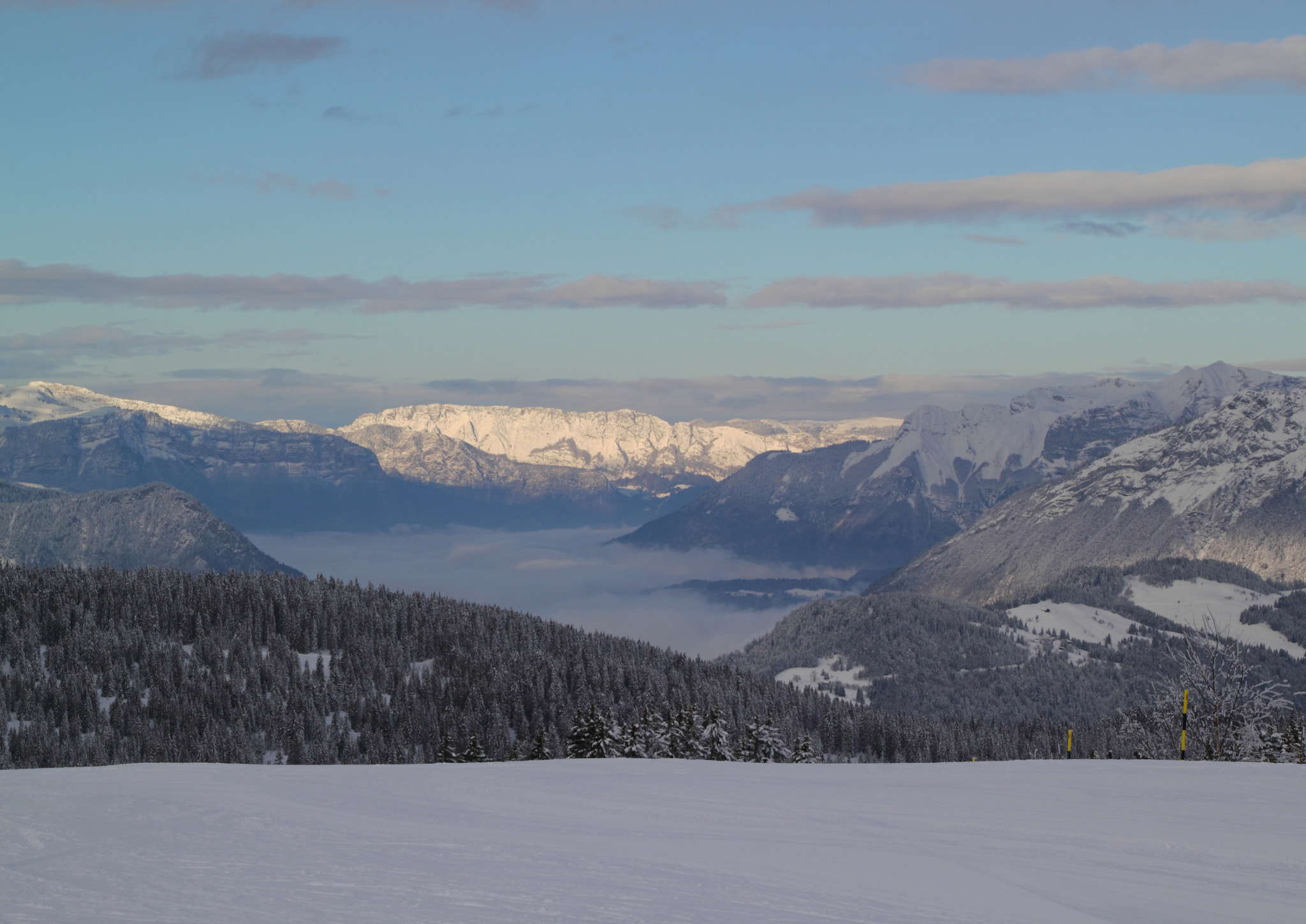 Canon 18-270mm sample photo. Skiable field of les saisies 8 photography