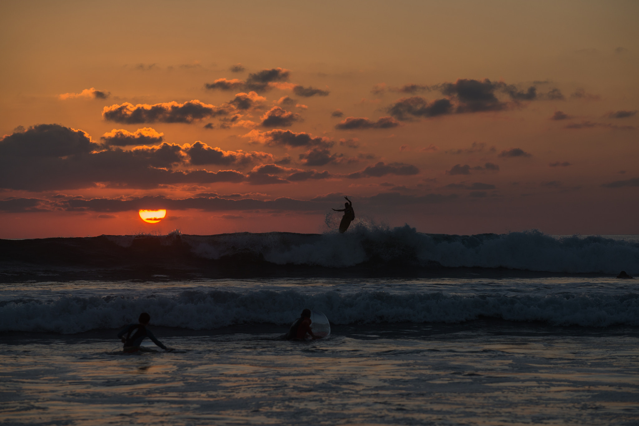 Nikon D610 sample photo. Surf au sunset photography