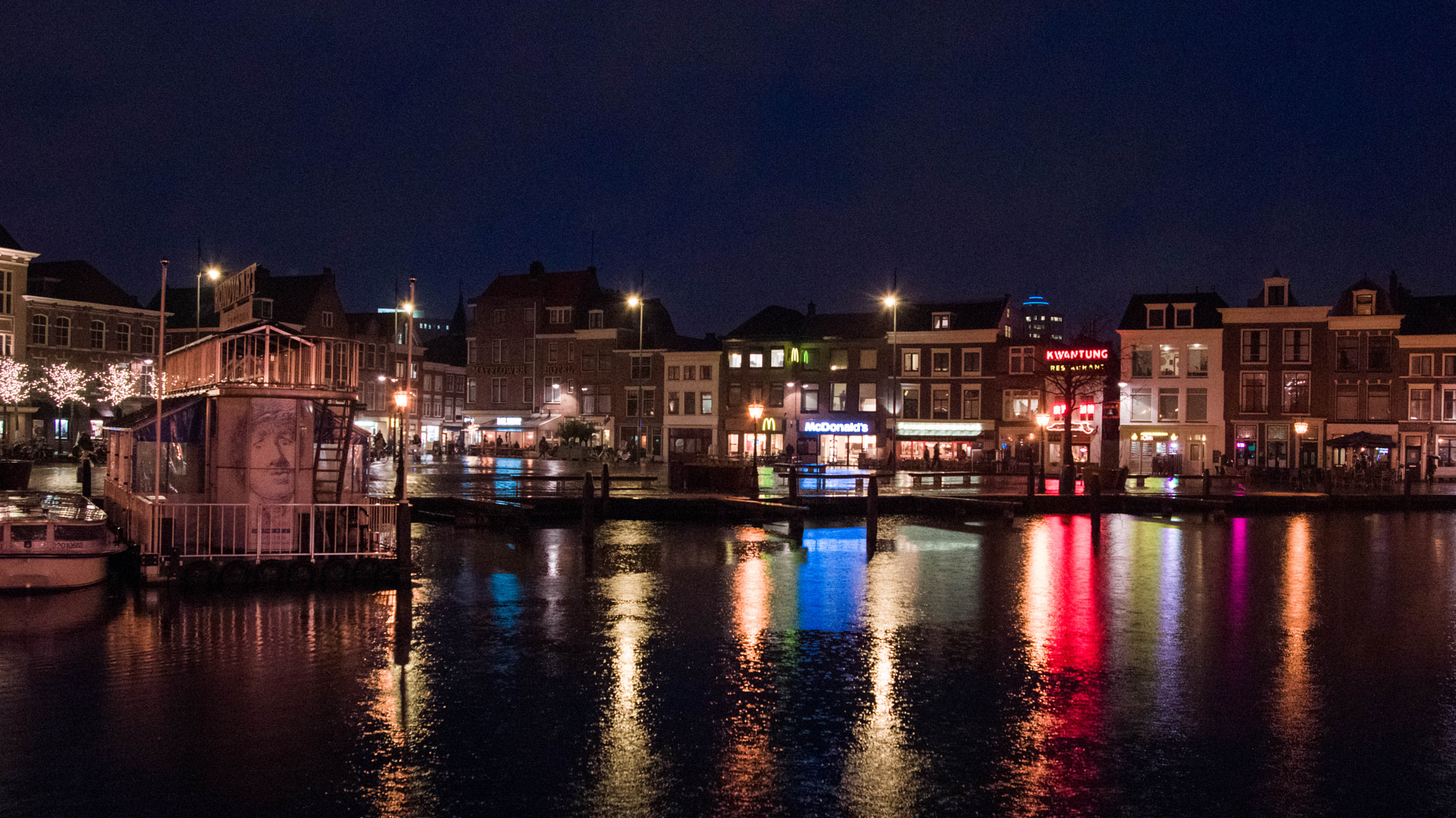 Pentax K-70 sample photo. Citylights photography