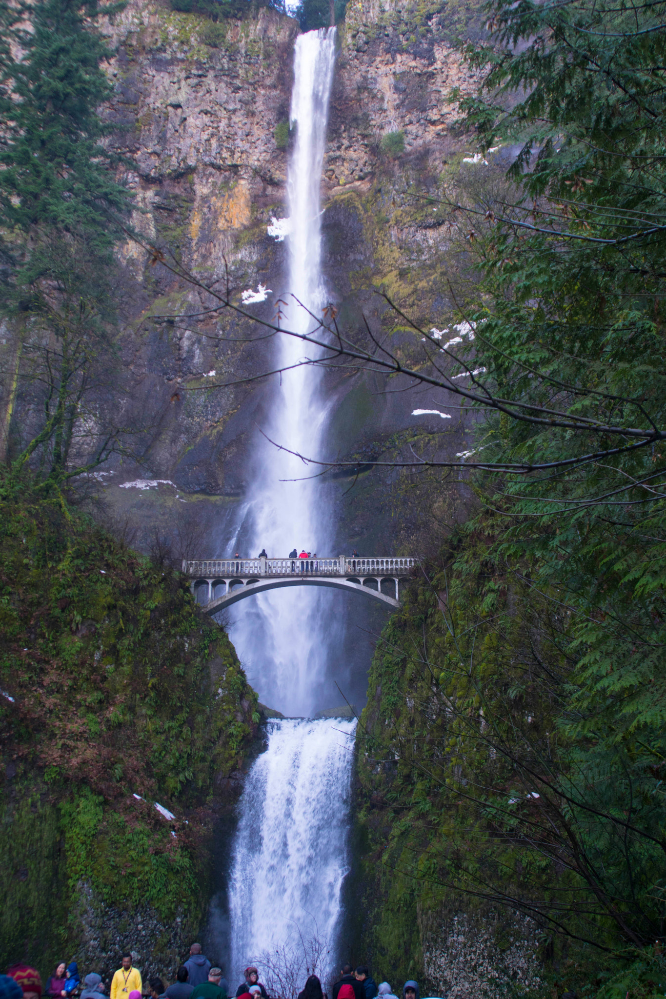 Minolta/Sony AF 24-105mm F3.5-4.5 (D) sample photo. Multnomah falls photography
