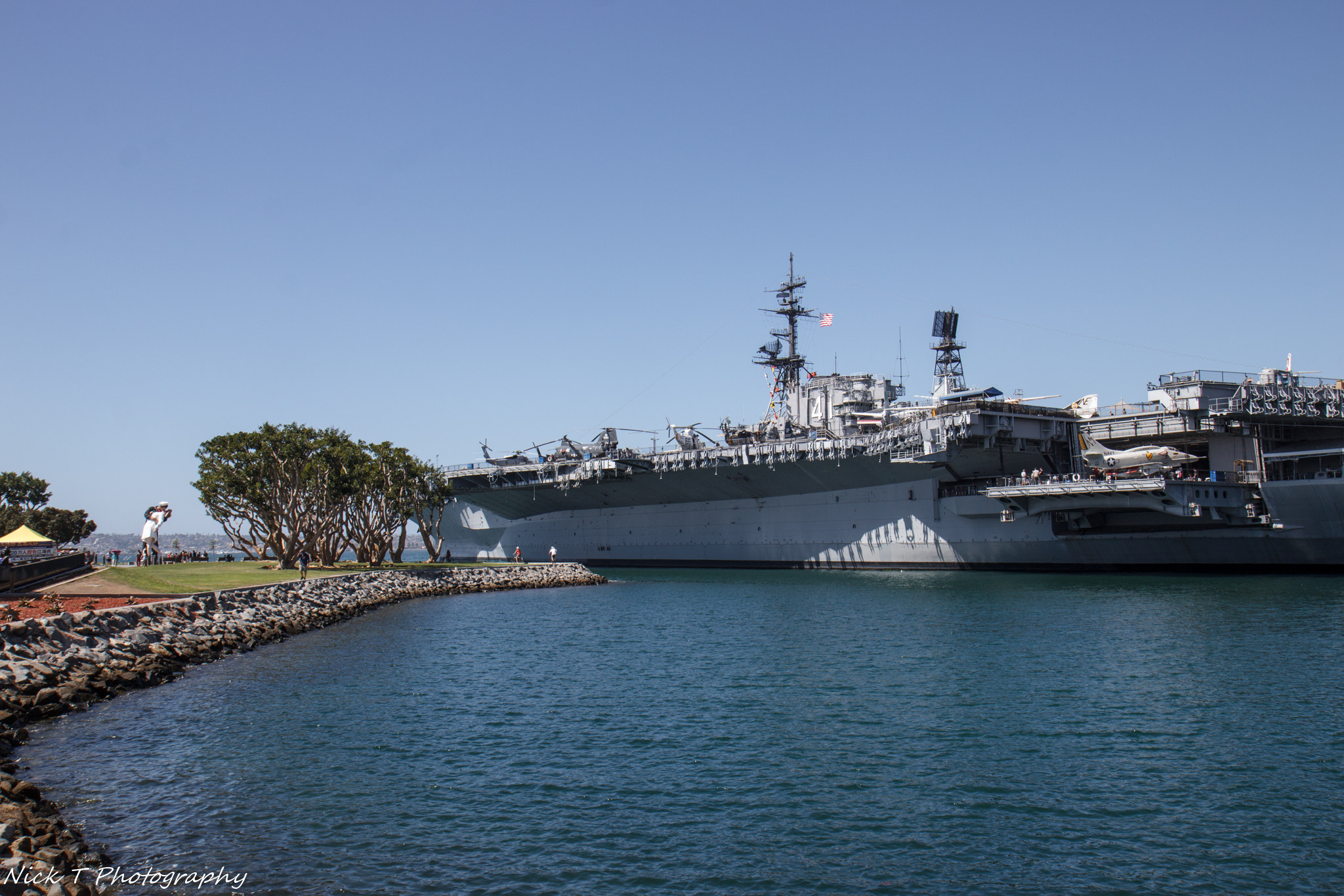 Canon EF-S 17-55mm F2.8 IS USM sample photo. Uss midway and the park photography