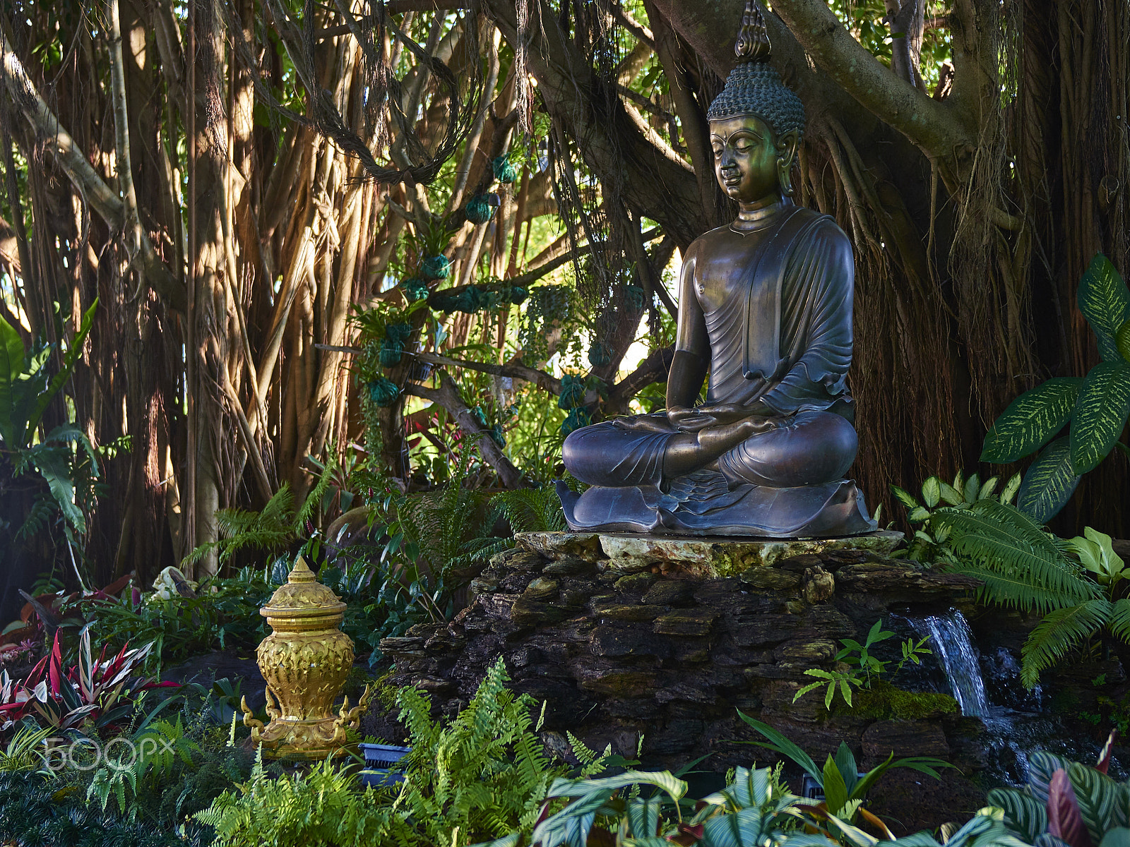 Nikon AF-S Nikkor 24-70mm F2.8G ED sample photo. White temple buddha photography