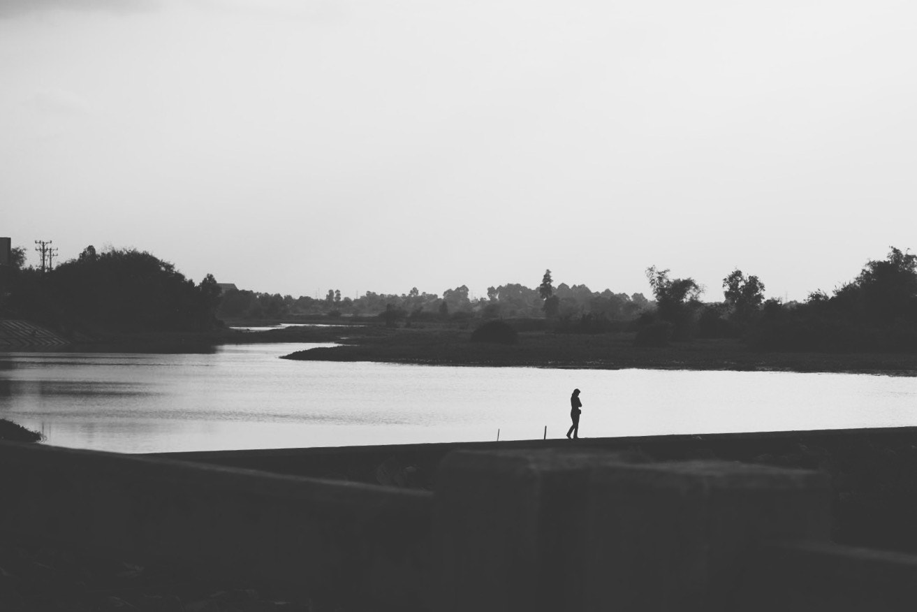 Fujifilm X-Pro1 + Fujifilm XF 35mm F1.4 R sample photo. On the way to kampot photography