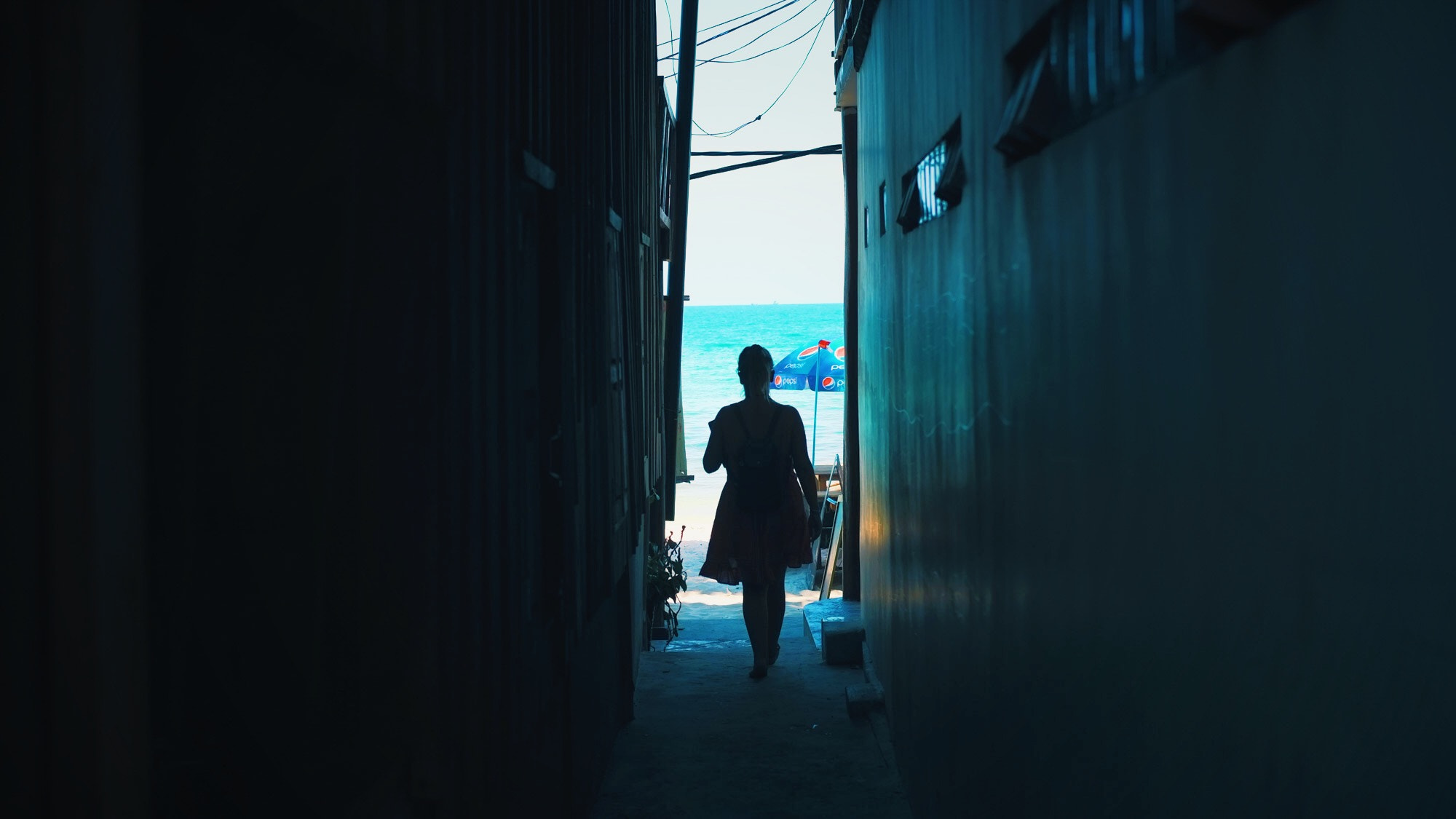 Fujifilm X-Pro1 + Fujifilm XF 35mm F1.4 R sample photo. From the skybar photography