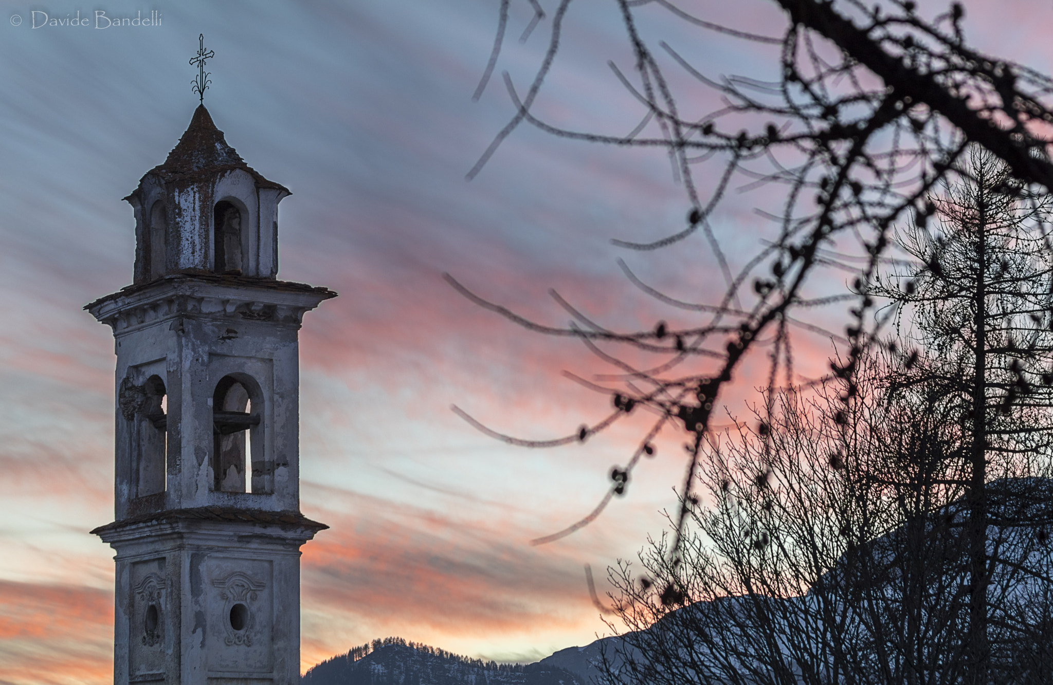 Canon EOS 80D + Canon EF 70-200mm F4L IS USM sample photo. Sunrise in valle maira photography