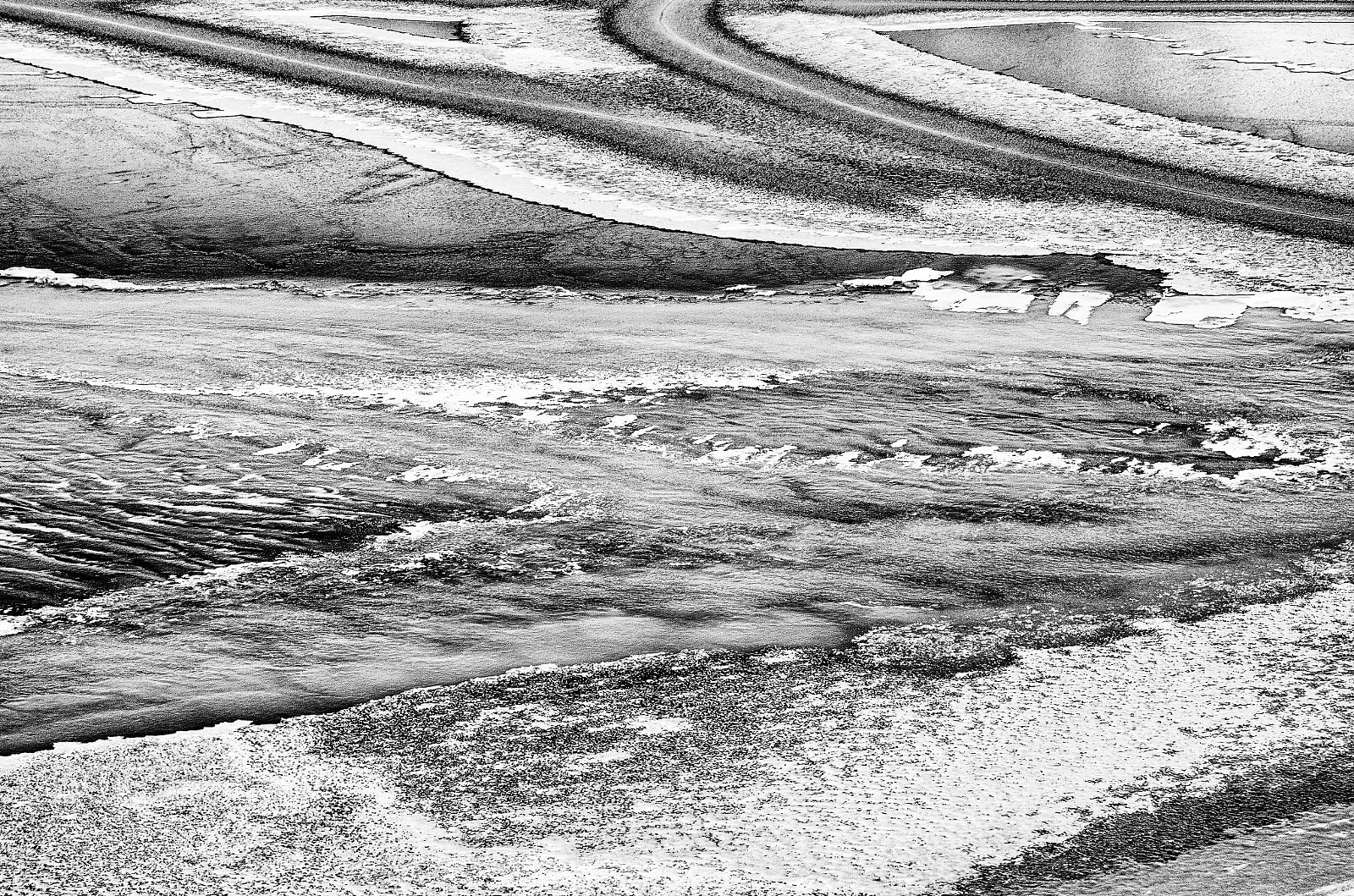 Pentax smc DA 18-250mm F3.5-6.3 sample photo. Winter lake ices photography