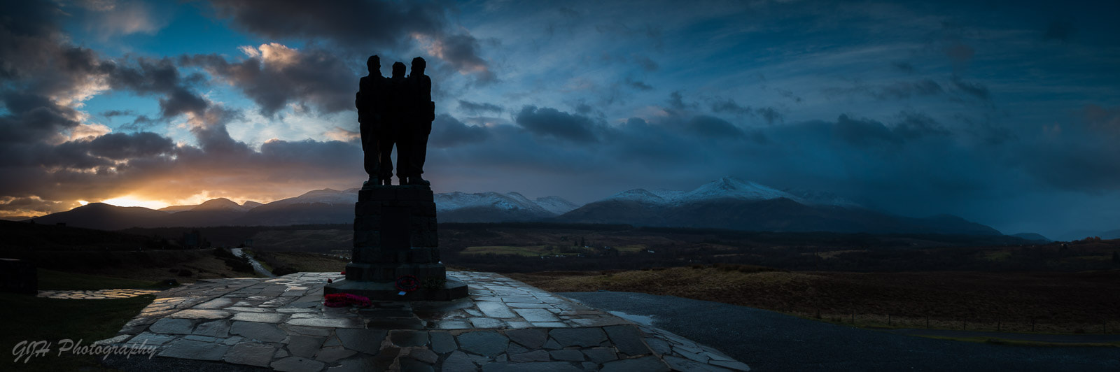 Canon EF-S 18-55mm F3.5-5.6 III sample photo. Commando memorial at sunrise px photography