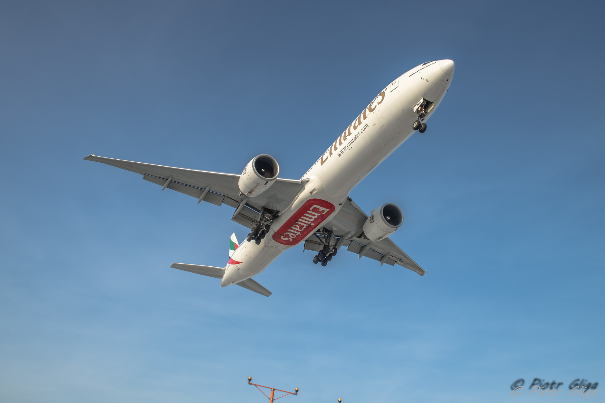 Sony a99 II + Tamron SP 24-70mm F2.8 Di VC USD sample photo. Boeing 777-300 emirates photography