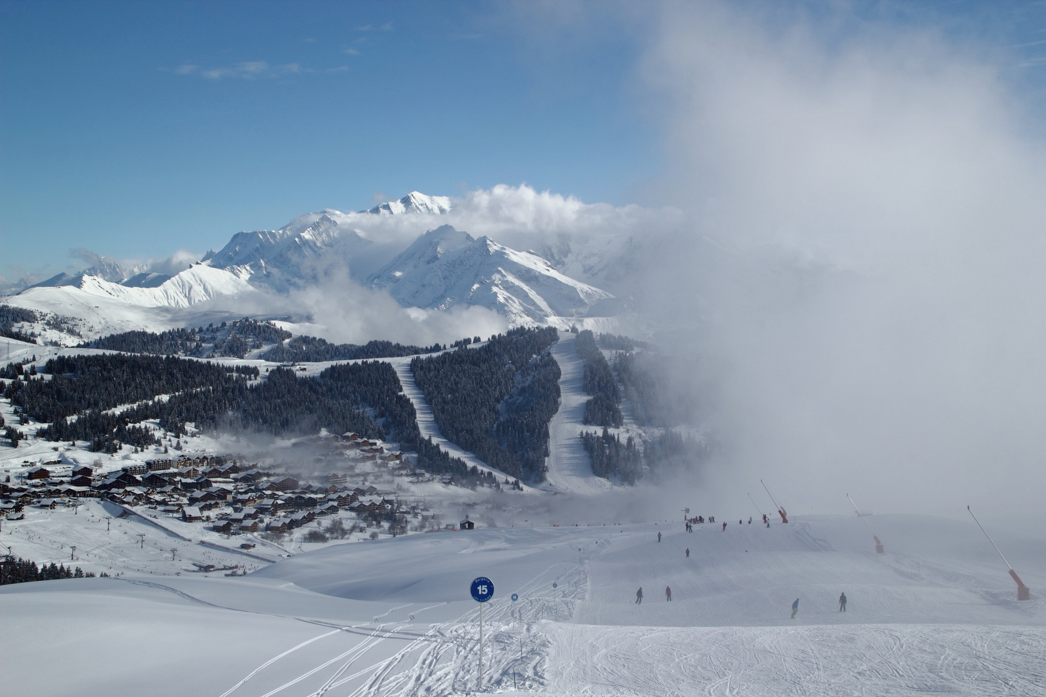 Canon 18-270mm sample photo. Skiable field of les saisies 12 photography