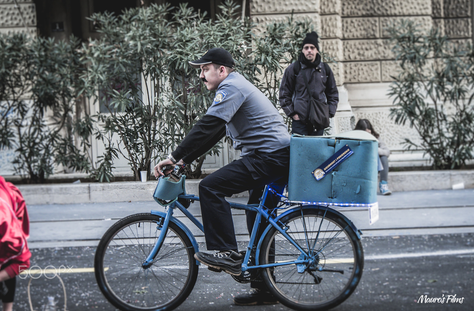 Panasonic Lumix DMC-G7 sample photo. Policeman mask on bike photography