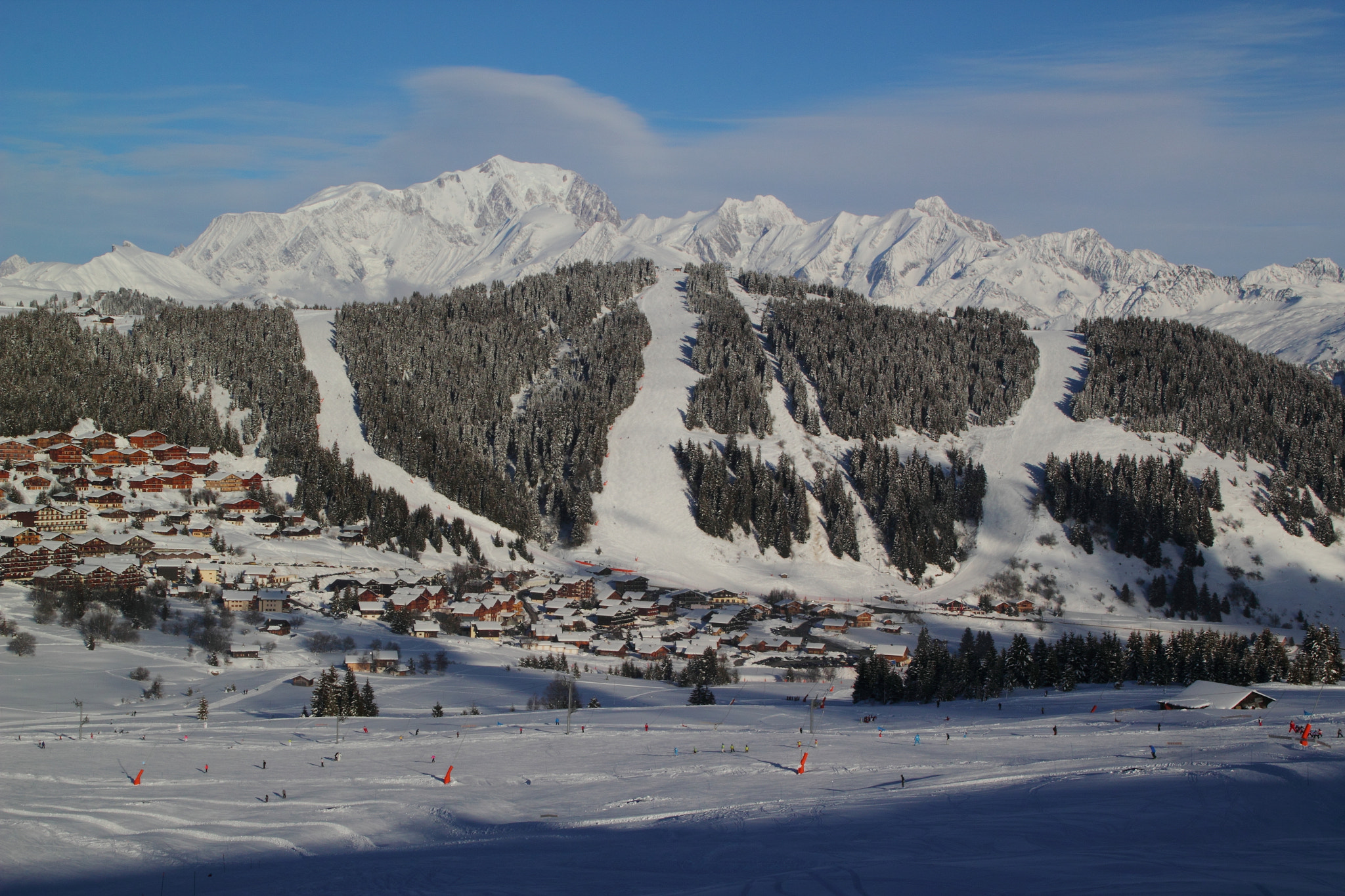 Canon 18-270mm sample photo. Skiable field of les saisies 14 photography