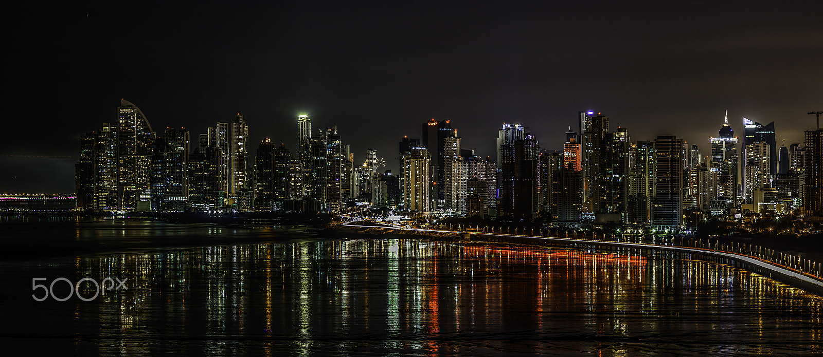 Canon EOS 5DS R sample photo. Night reflections photography