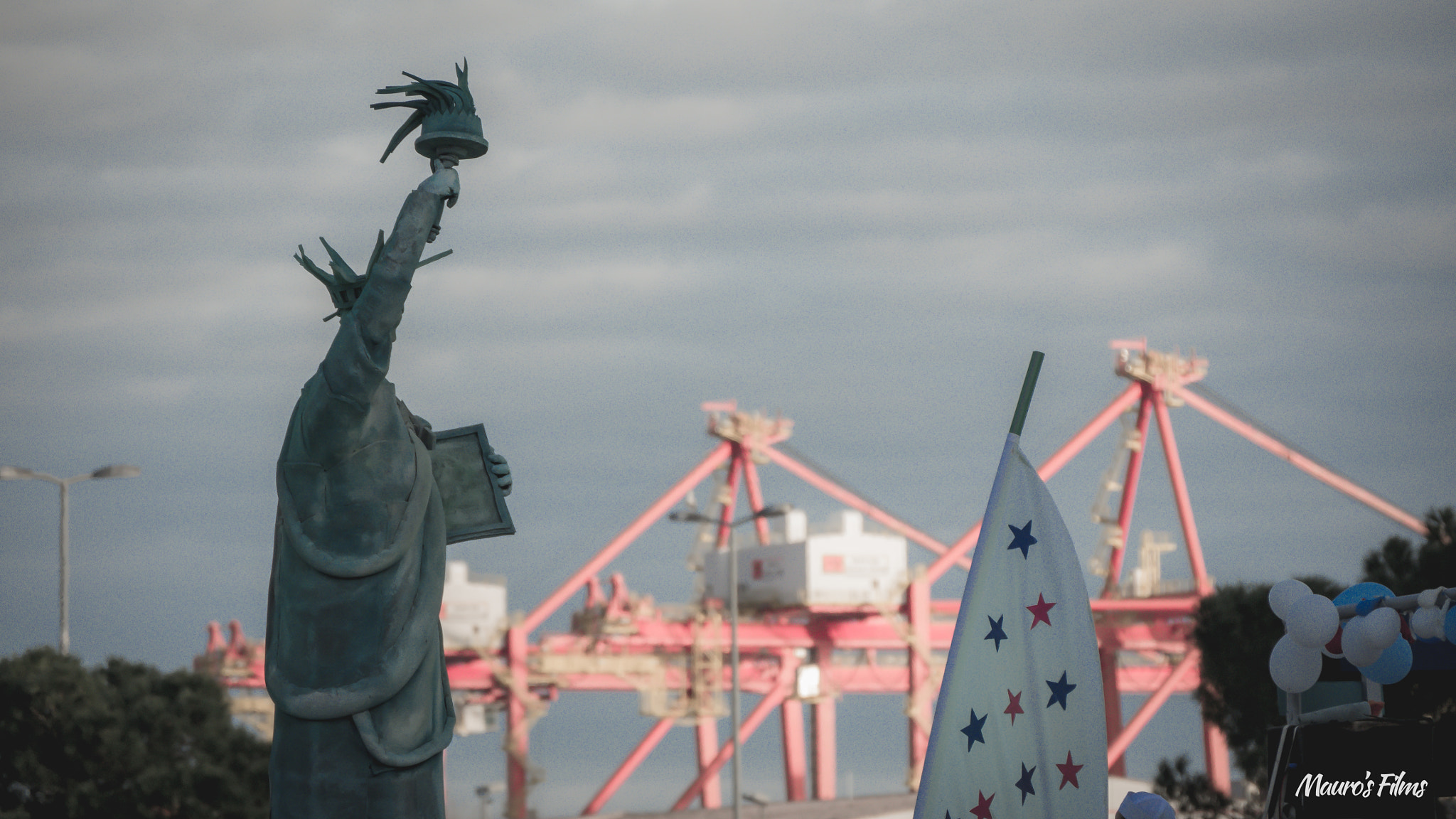 Panasonic Lumix DMC-G7 sample photo. Statue of liberty photography
