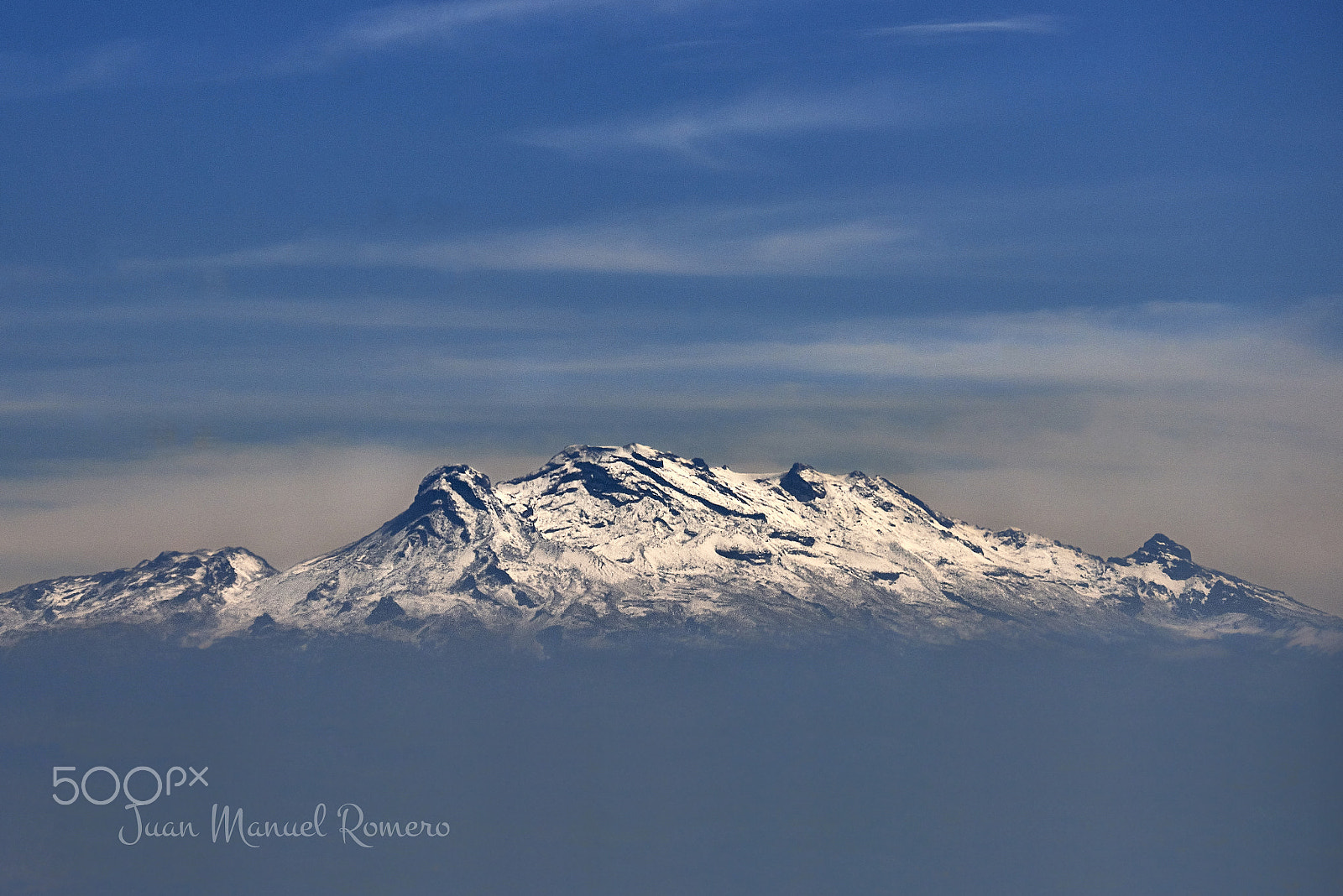 Nikon AF-S VR Zoom-Nikkor 70-300mm f/4.5-5.6G IF-ED sample photo. Iztaccihuatl volcano near mexico city, mexico photography