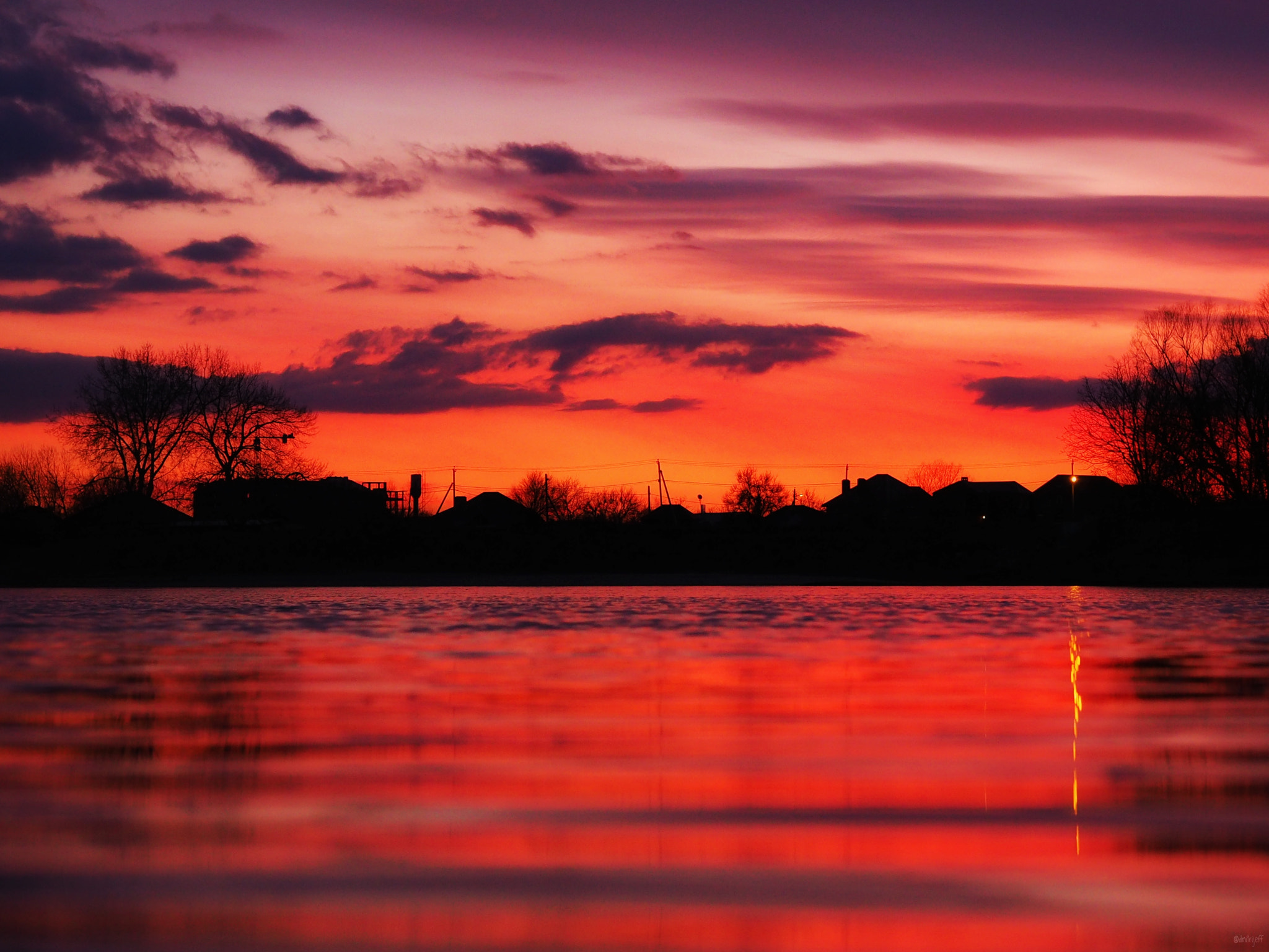 Olympus OM-D E-M10 II sample photo. Another anxious dusk photography