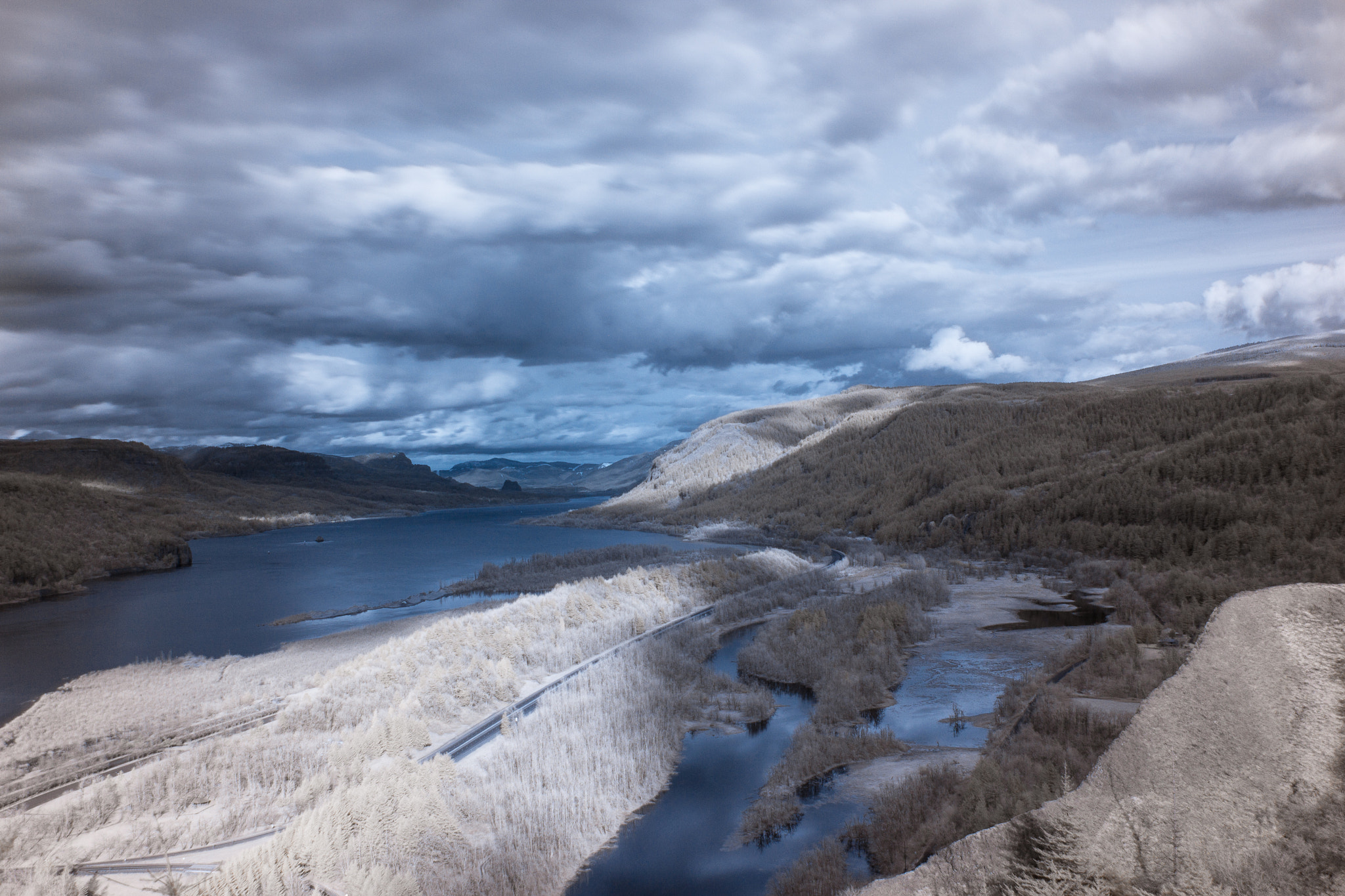 Canon EF-S 24mm F2.8 STM sample photo. Crown point view photography