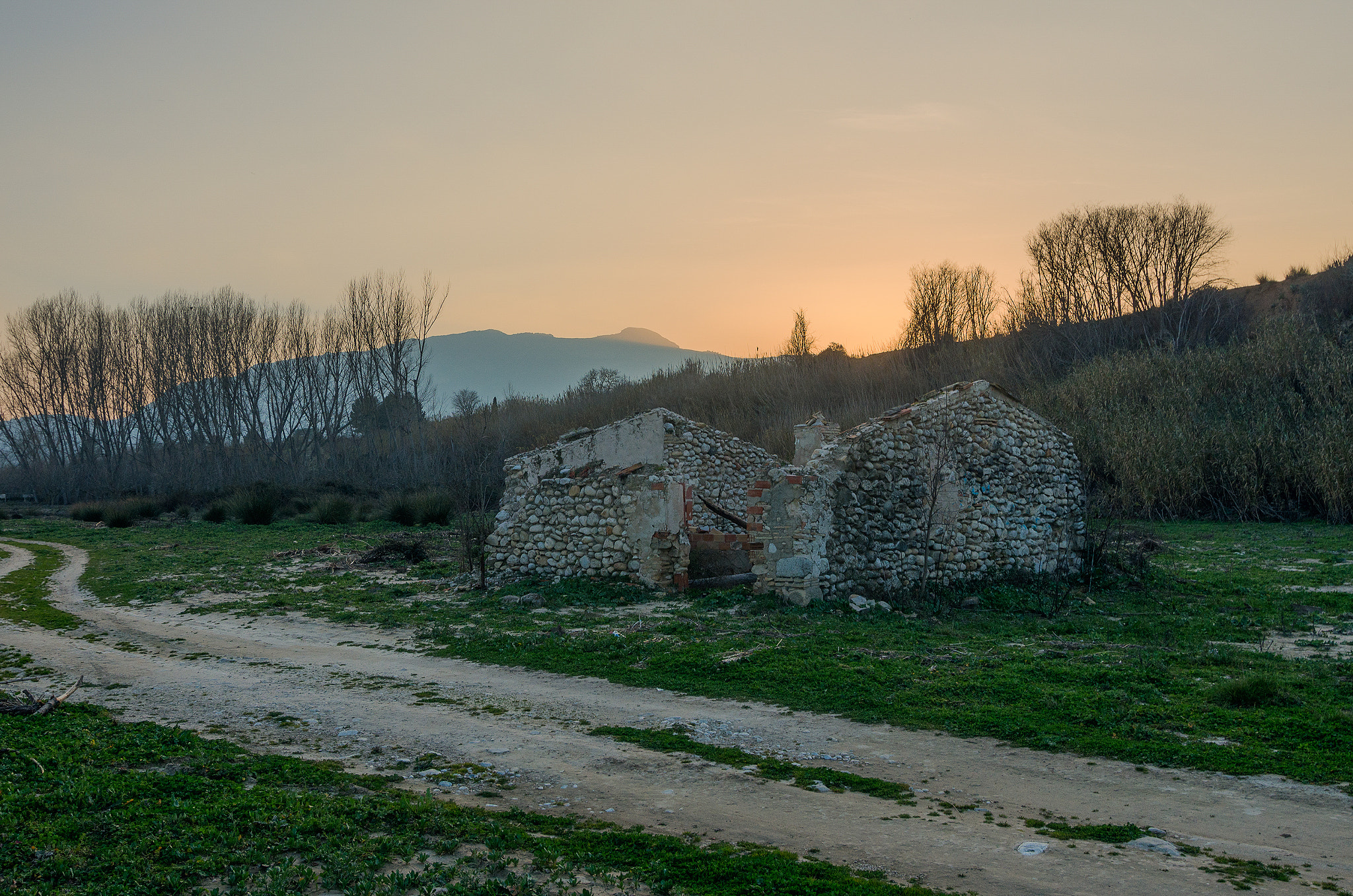 Pentax K-5 IIs + Pentax smc DA 12-24mm F4.0 ED AL (IF) sample photo. Ruina photography