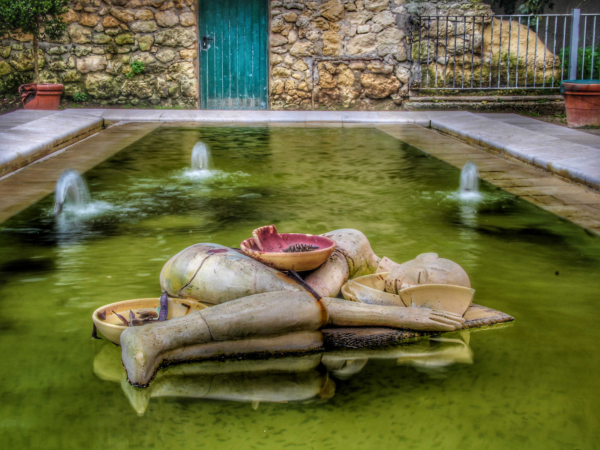 Canon TS-E 90mm F2.8 Tilt-Shift sample photo. I dormienti  di domenico paladino scultore campano presso i giardini pubblici di cagliari photography