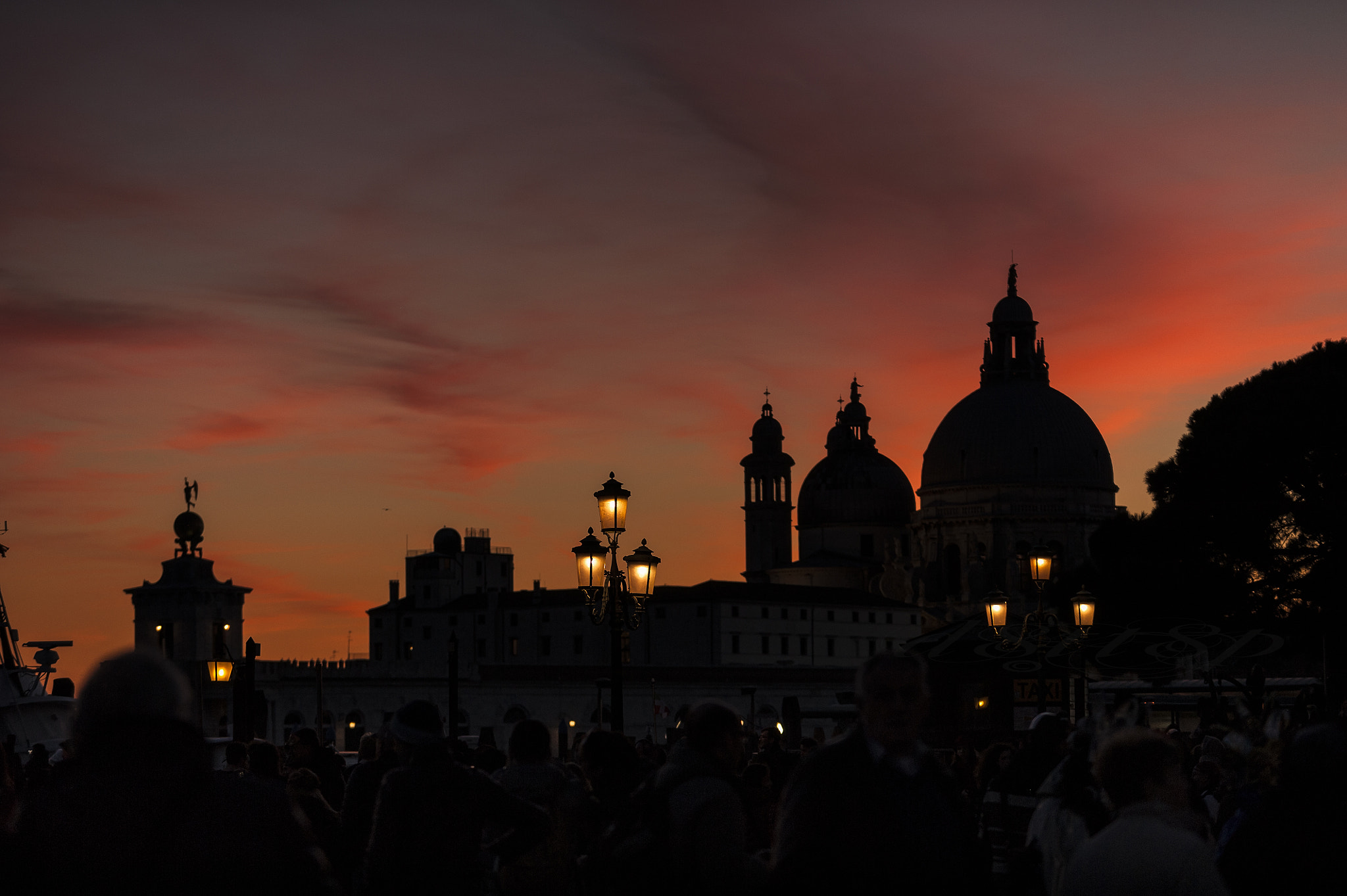 Nikon D700 + Sigma 70-200mm F2.8 EX DG OS HSM sample photo. Luci a venezia photography