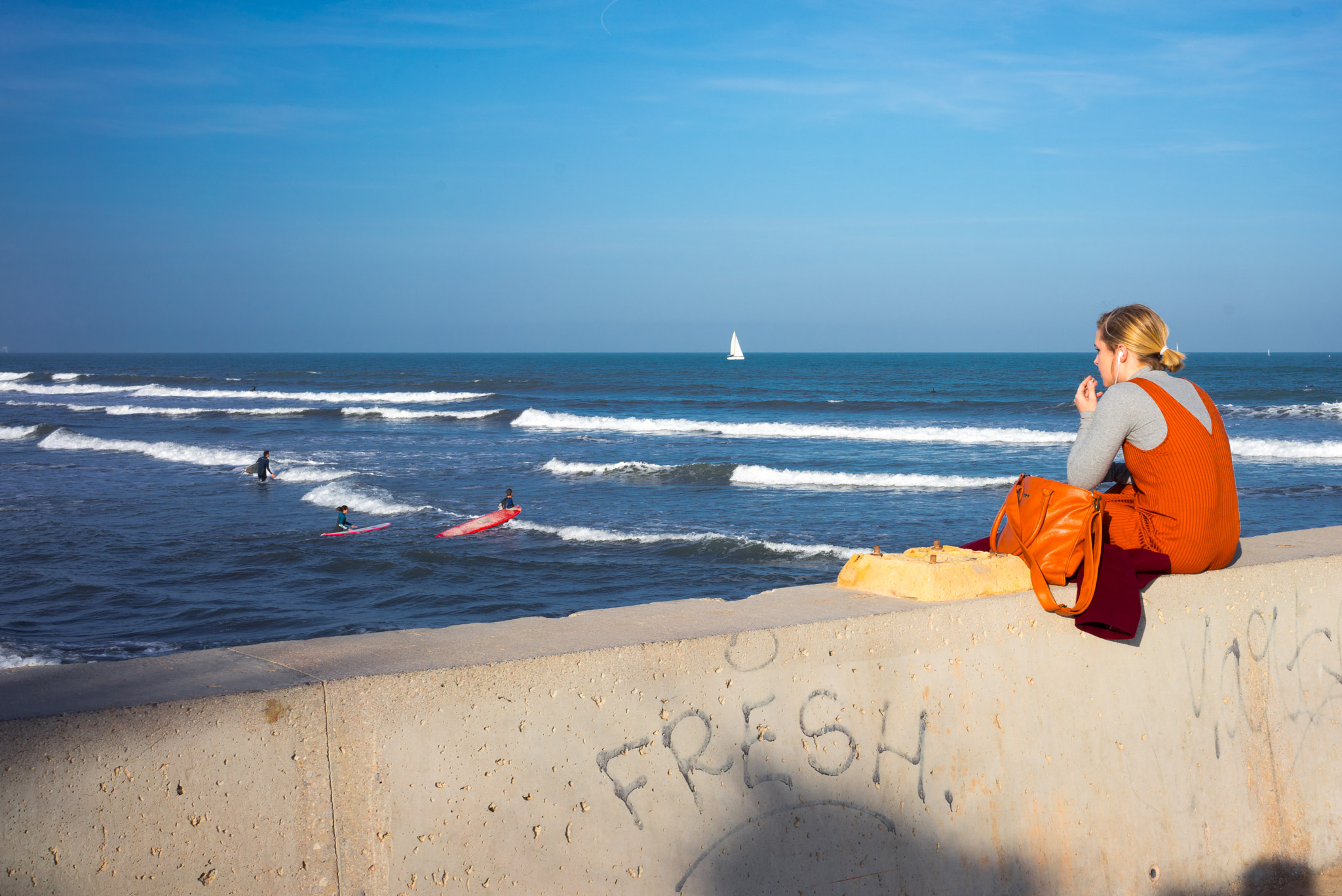 Sony a7R + Sony Sonnar T* FE 35mm F2.8 ZA sample photo. Postales de ninguna parte: fresh photography