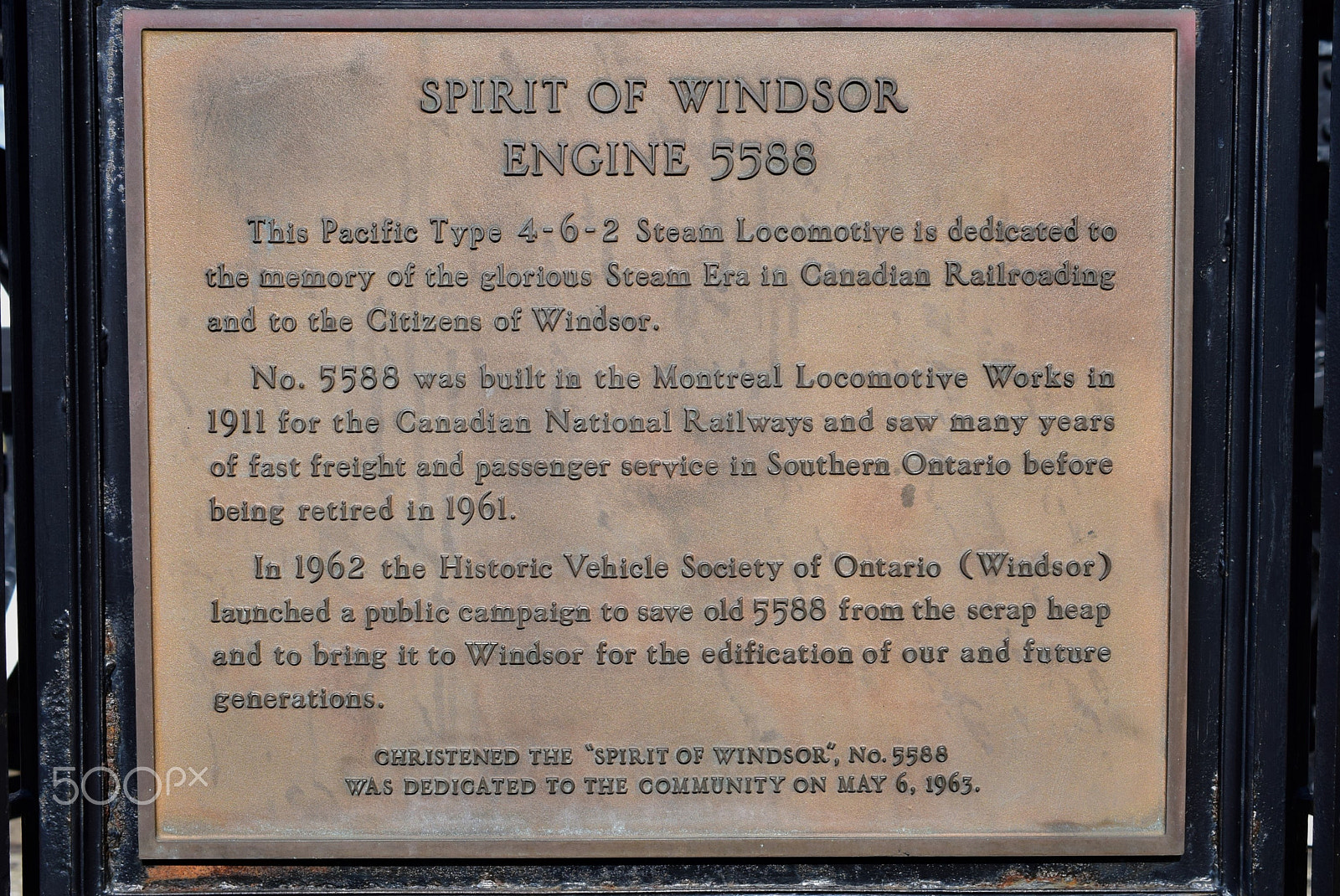 Nikon AF-S DX Micro Nikkor 40mm F2.8 sample photo. Spirit of windsor photography