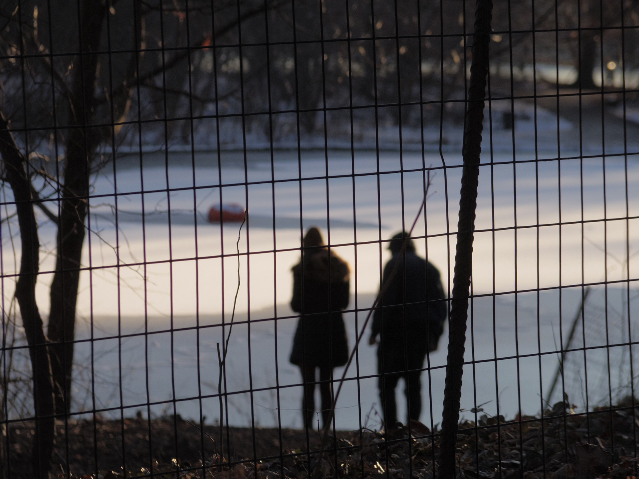 Pentax Q-S1 sample photo. Lake effect photography