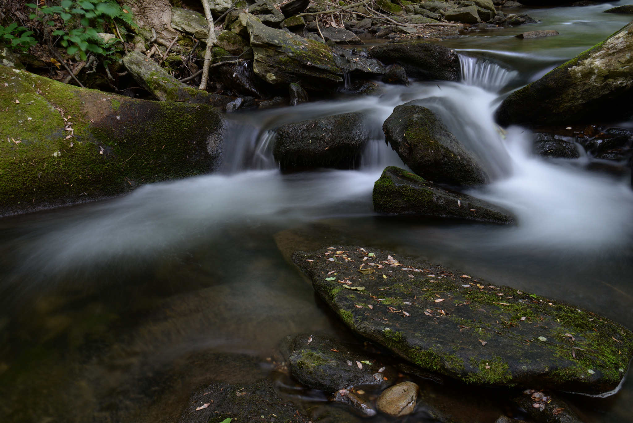 Tamron SP AF 17-35mm F2.8-4 Di LD Aspherical (IF) sample photo. Relaxing hike photography