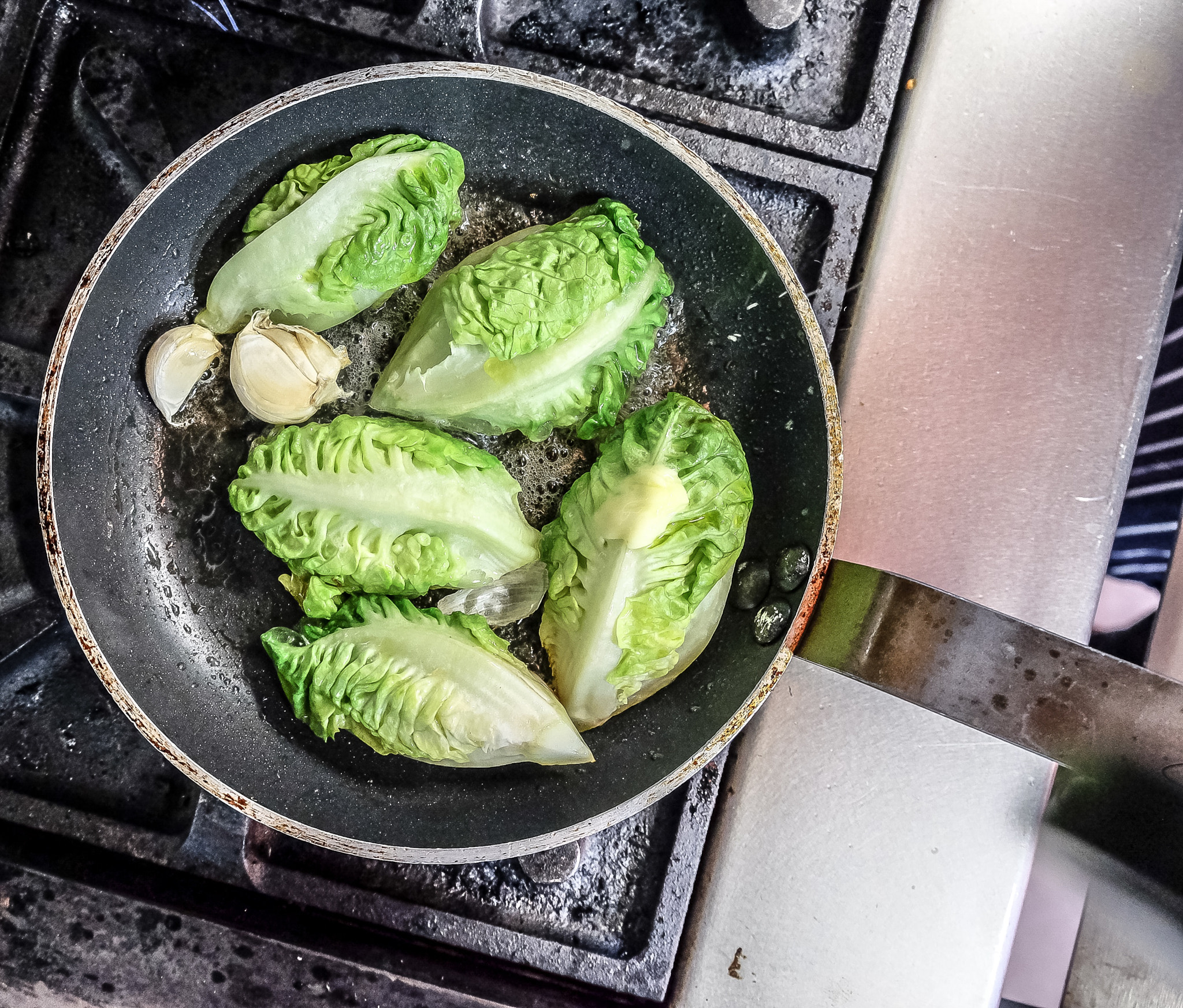 Fujifilm X-E2S + Fujifilm XF 18-55mm F2.8-4 R LM OIS sample photo. Braised lettuce... photography