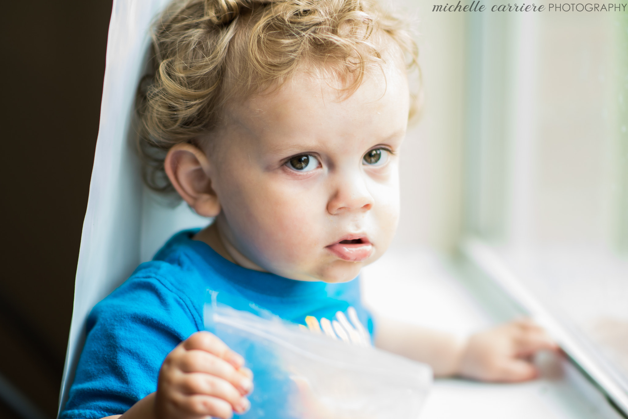 Nikon D3300 + Nikon AF-S Nikkor 85mm F1.4G sample photo. Popcorn by the window photography