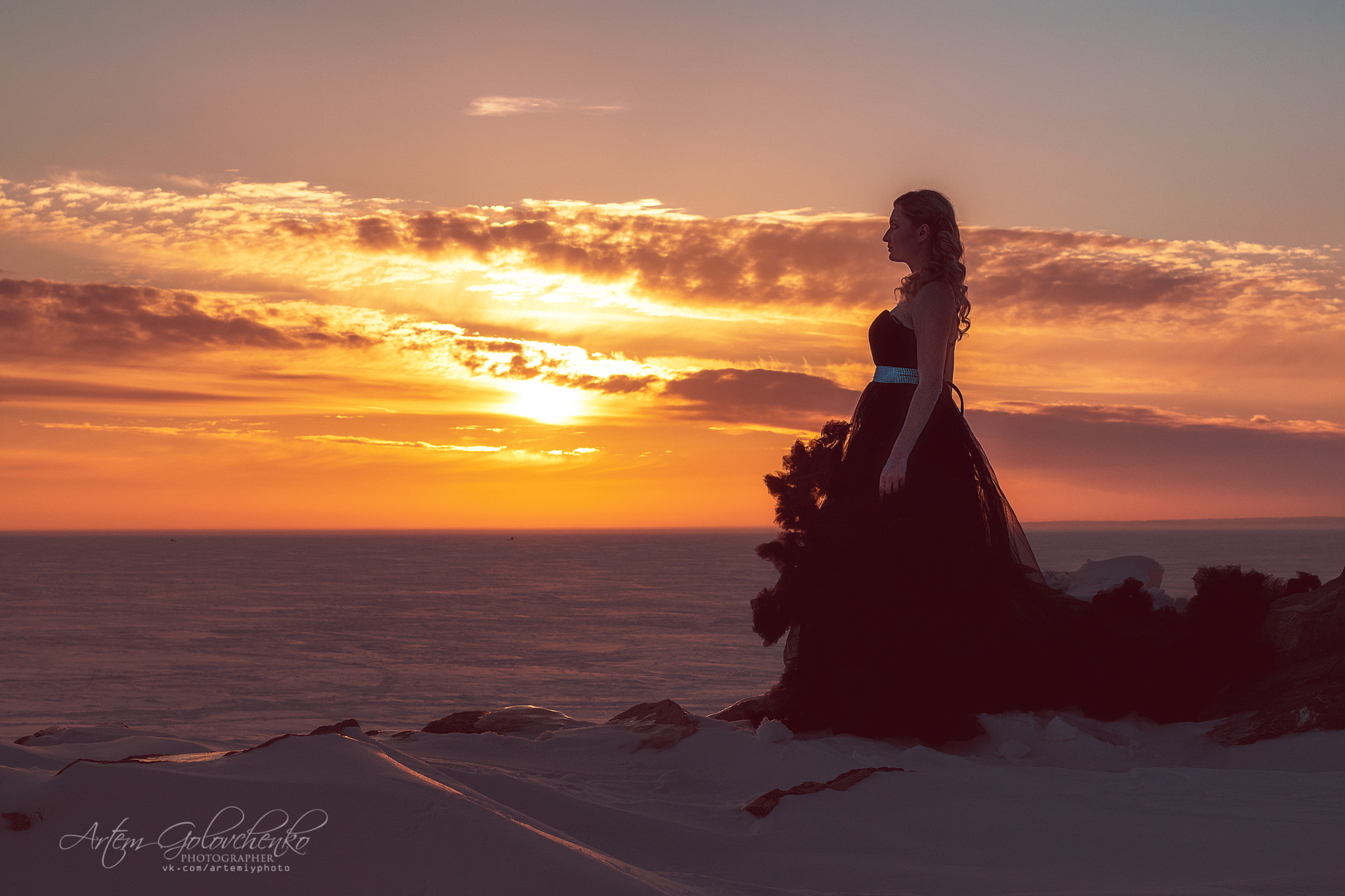 Nikon D3300 + Nikon AF-S Nikkor 50mm F1.4G sample photo. Winter sunset on the sea photography