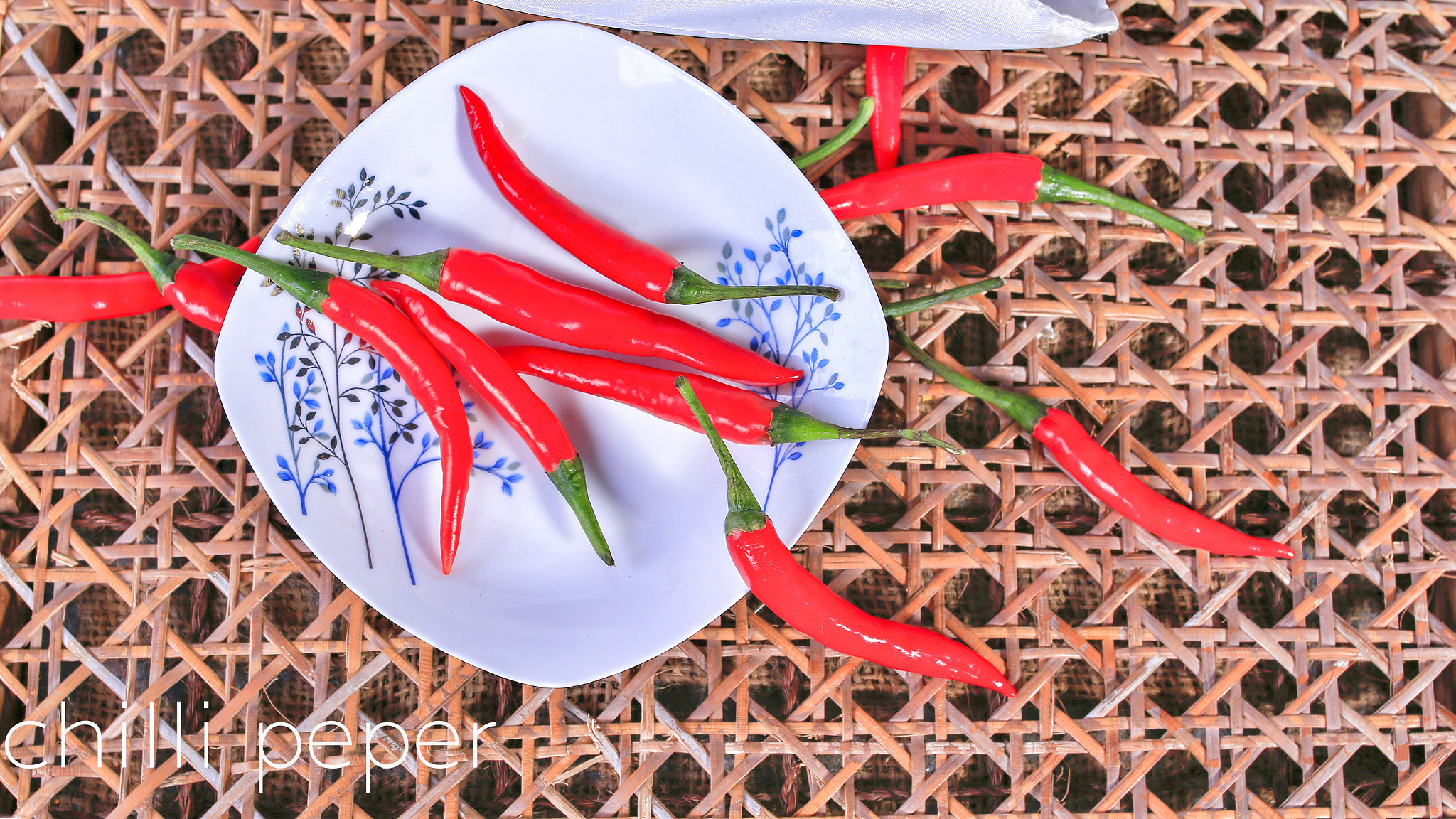 Canon EOS 70D + Sigma 35mm F1.4 DG HSM Art sample photo. Chilli pepper photography