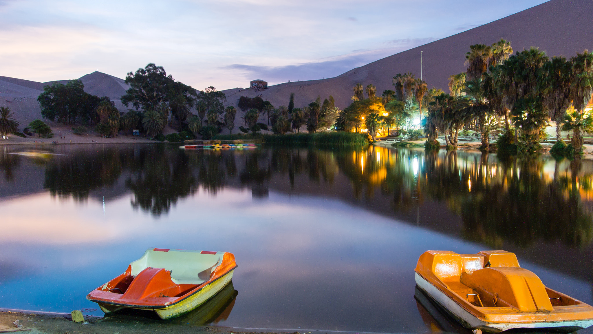 Nikon 1 J2 sample photo. Oasis de huacachina photography