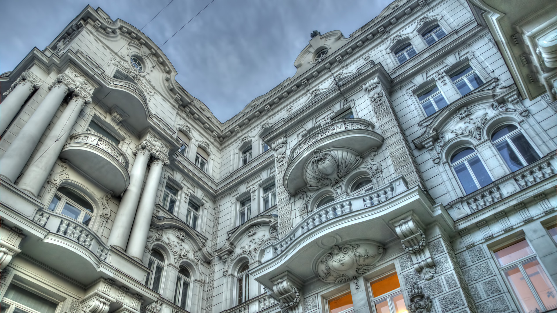 Nikon D90 + Sigma 18-200mm F3.5-6.3 II DC OS HSM sample photo. A part of vienna... photography