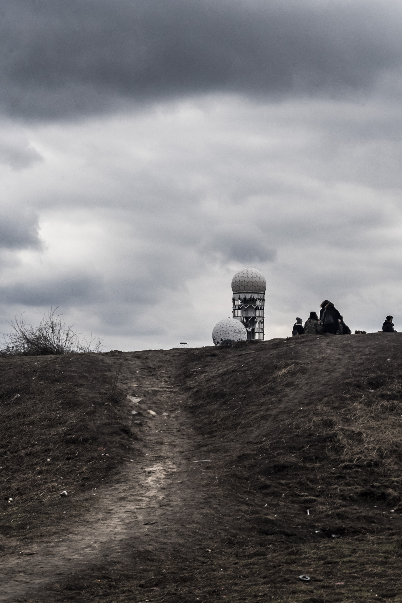 AF Zoom-Nikkor 35-70mm f/2.8 sample photo. Outbreak | teufelsberg berlin photography