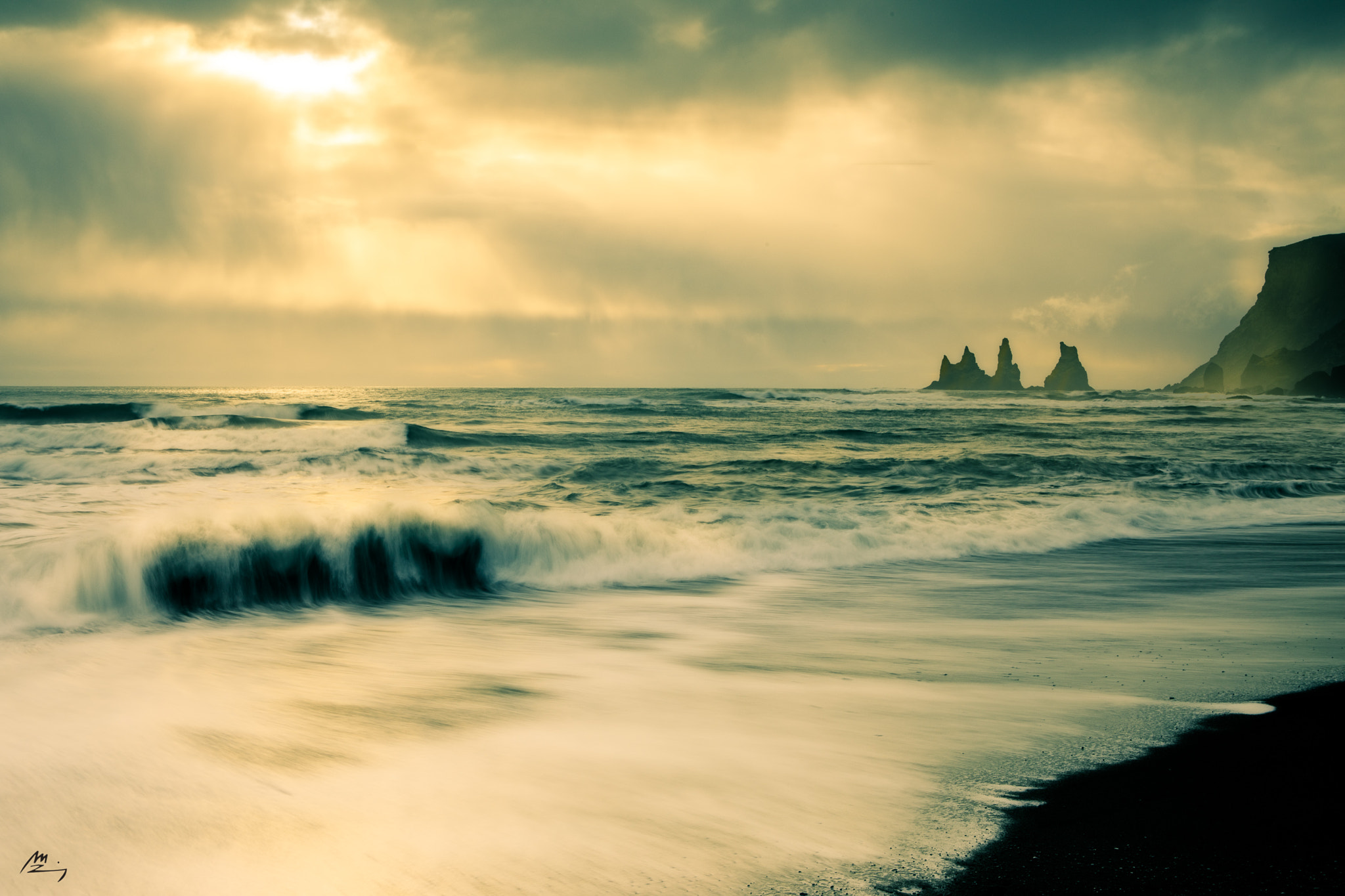 Canon EF 24-70mm F2.8L USM sample photo. Sun - water - rock photography