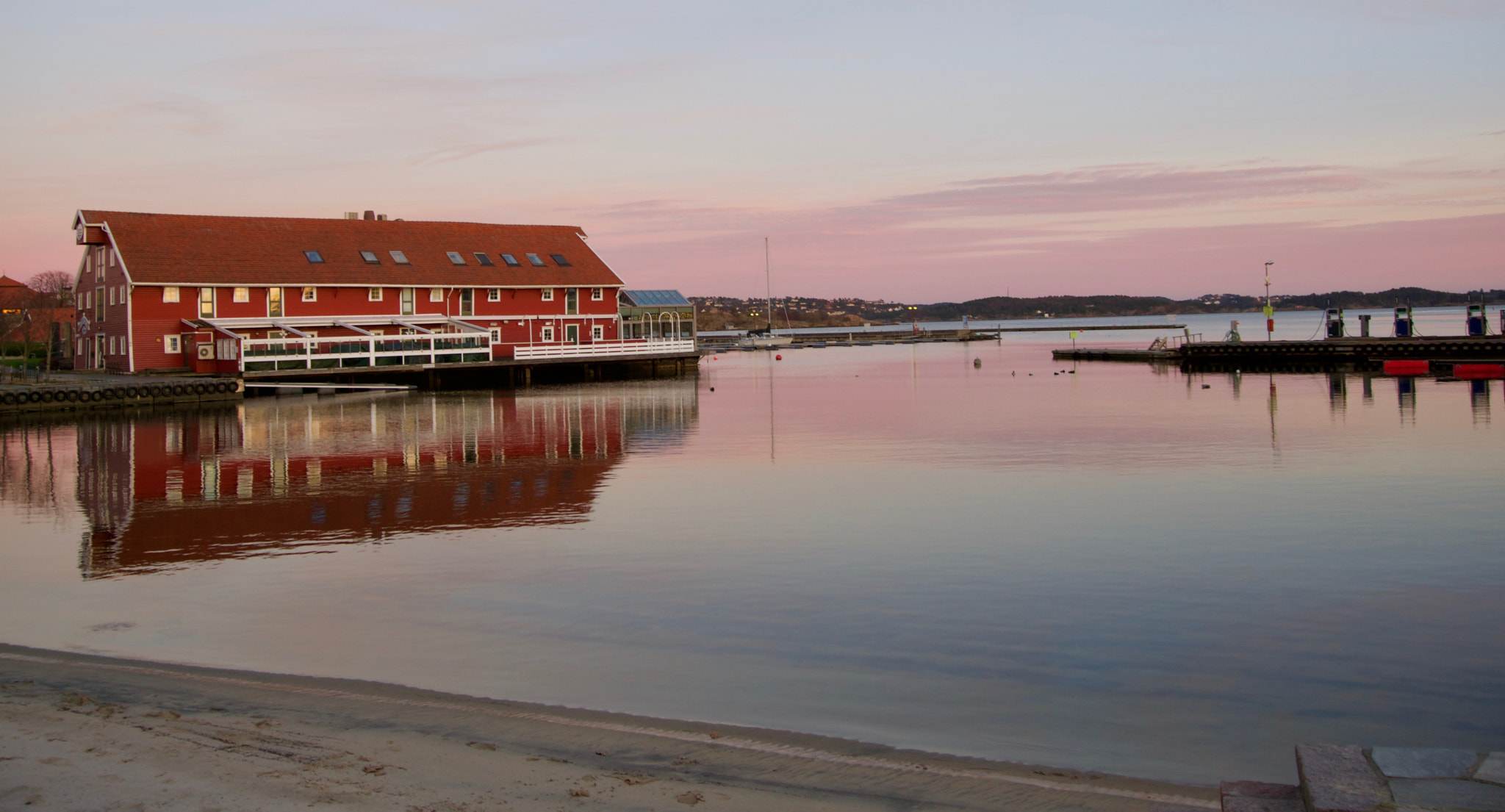 Sony a6000 + Tamron 18-270mm F3.5-6.3 Di II PZD sample photo. Kristiansand beach photography